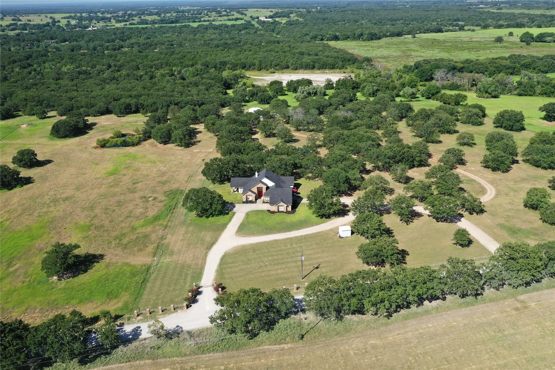 Farm For Sale in Montague County , 2642 Huddleston, Sunset, Texas 76270, 4 Bedrooms, 3 Bathrooms, 3 Garage spaces, 2,900 Sqft, built in 2000, Price $1,250,000, mls#21017753, Real Estate Agent in Sunset, Homes For Sale in Montague county, Homes For Sale in Sunset, Realtor in Sunset Texas, Real Estate Brokerage Independent Realty Texas, Luminita Cordes Realtor