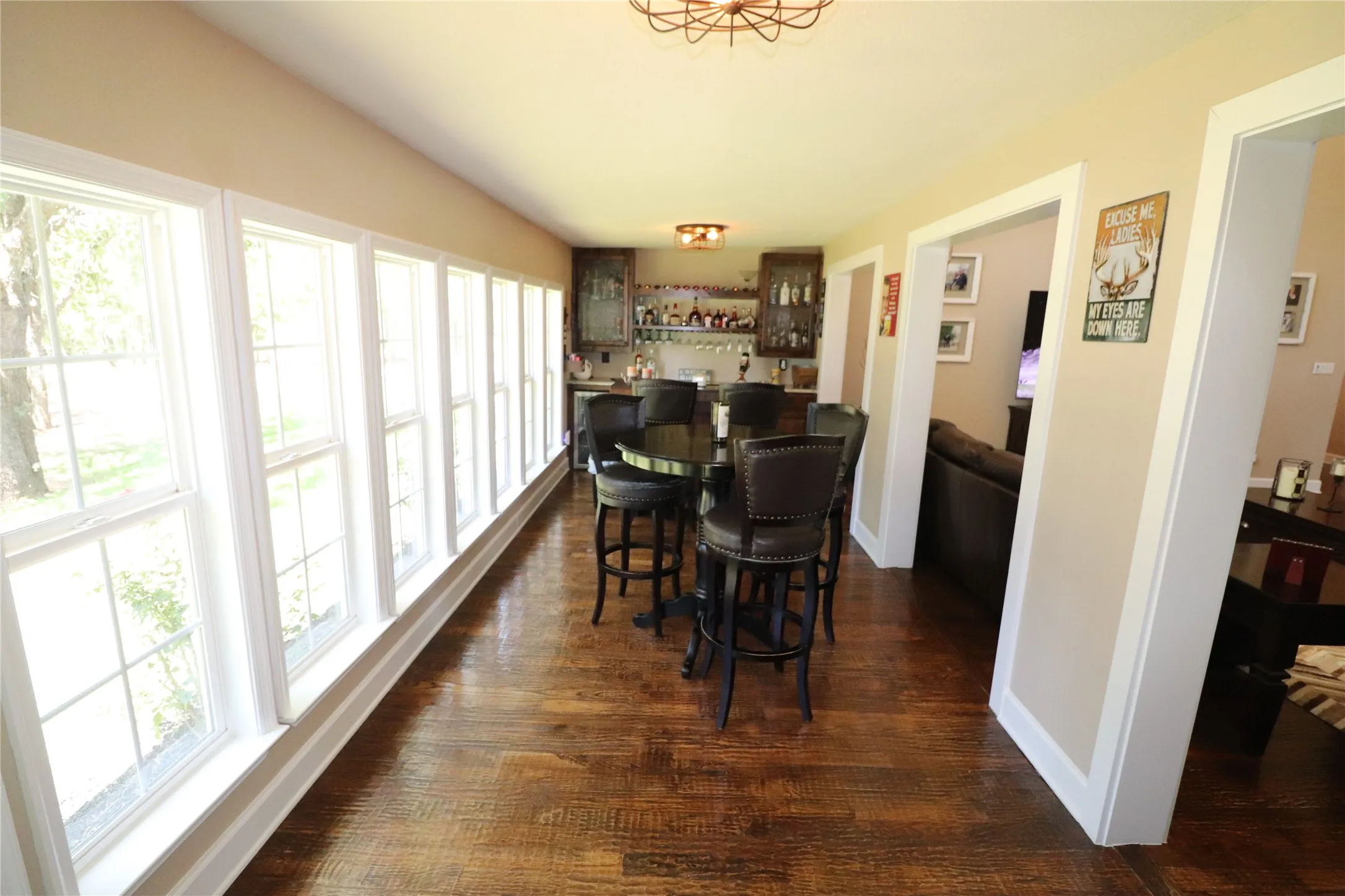 Farm For Sale in Montague County , 2642 Huddleston, Sunset, Texas 76270, 4 Bedrooms, 3 Bathrooms, 3 Garage spaces, 2,900 Sqft, built in 2000, Price $1,250,000, mls#21017753, Real Estate Agent in Sunset, Homes For Sale in Montague county, Homes For Sale in Sunset, Realtor in Sunset Texas, Real Estate Brokerage Independent Realty Texas, Luminita Cordes Realtor