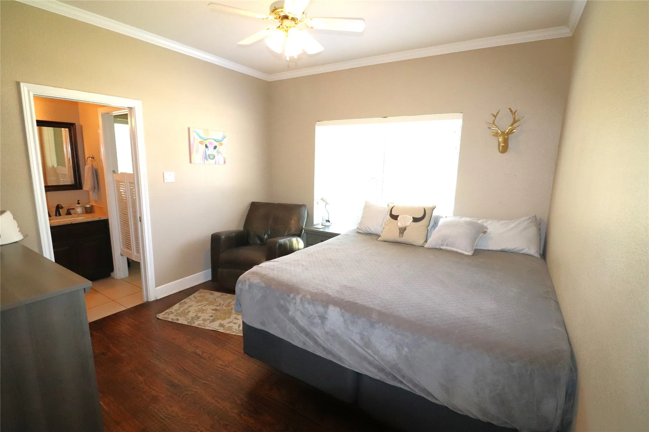 Farm For Sale in Montague County , 2642 Huddleston, Sunset, Texas 76270, 4 Bedrooms, 3 Bathrooms, 3 Garage spaces, 2,900 Sqft, built in 2000, Price $1,250,000, mls#21017753, Real Estate Agent in Sunset, Homes For Sale in Montague county, Homes For Sale in Sunset, Realtor in Sunset Texas, Real Estate Brokerage Independent Realty Texas, Luminita Cordes Realtor