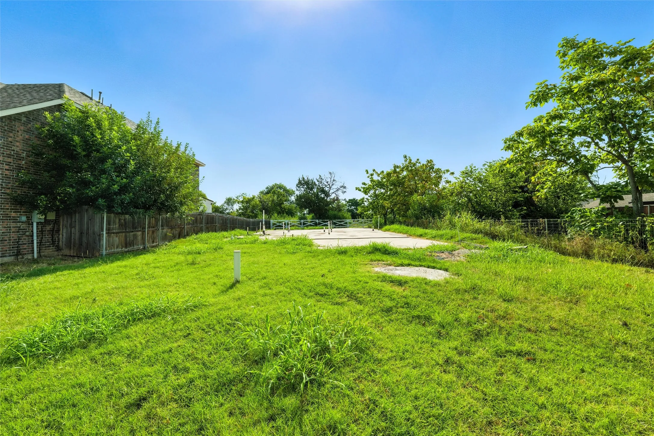Improved Land For Sale in Dallas County , 630 N Irving Heights Drive, Irving, Texas 75061, 0, 0, Garage spaces, 0 Sqft, built in 2021, Price $215,000, mls#21018544, Real Estate Agent in Irving, Homes For Sale in Dallas county, Homes For Sale in Irving, Realtor in Irving Texas, Real Estate Brokerage Independent Realty Texas, Luminita Cordes Realtor