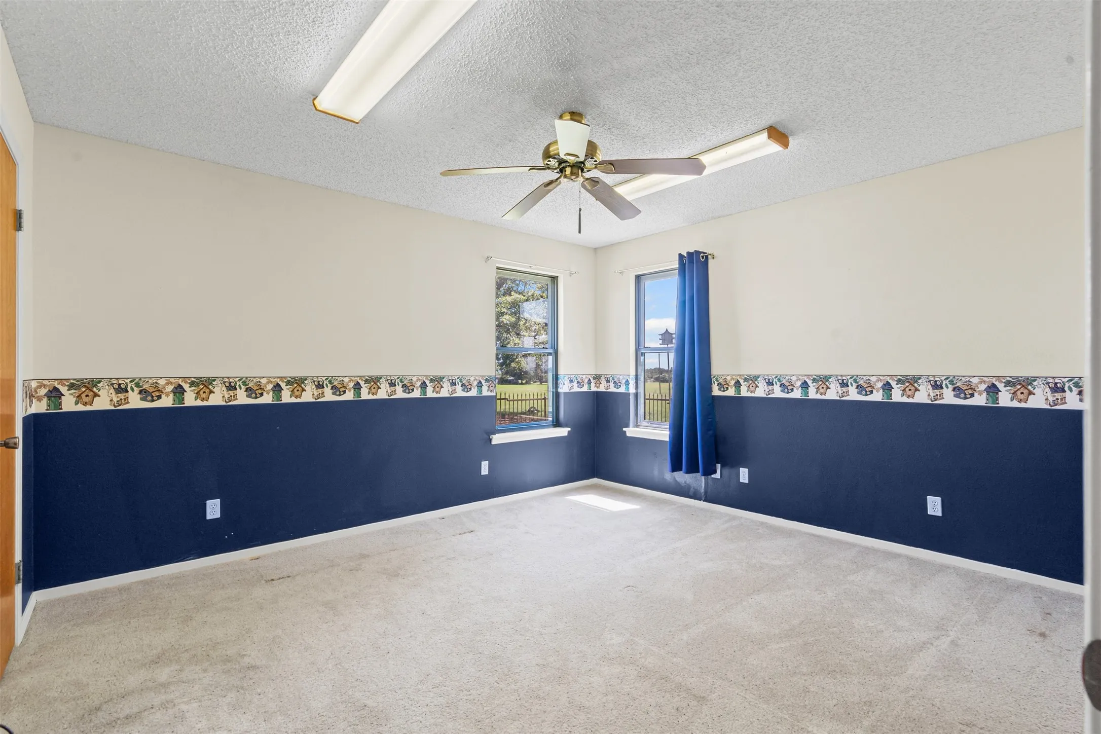 Single Family Residence For Sale in Hill County , 237 Hcr 1444, Blum, Texas 76627, 3 Bedroom, 2 Bathroom, 2 Garage spaces, 1,844 Sqft, built in 1984, Preowned, mls#21009578, Real Estate Agent in Blum, Homes For Sale in Hill county, Homes For Sale in Blum, Realtor in Blum Texas, Real Estate Brokerage Independent Realty Texas, Luminita Cordes Realtor