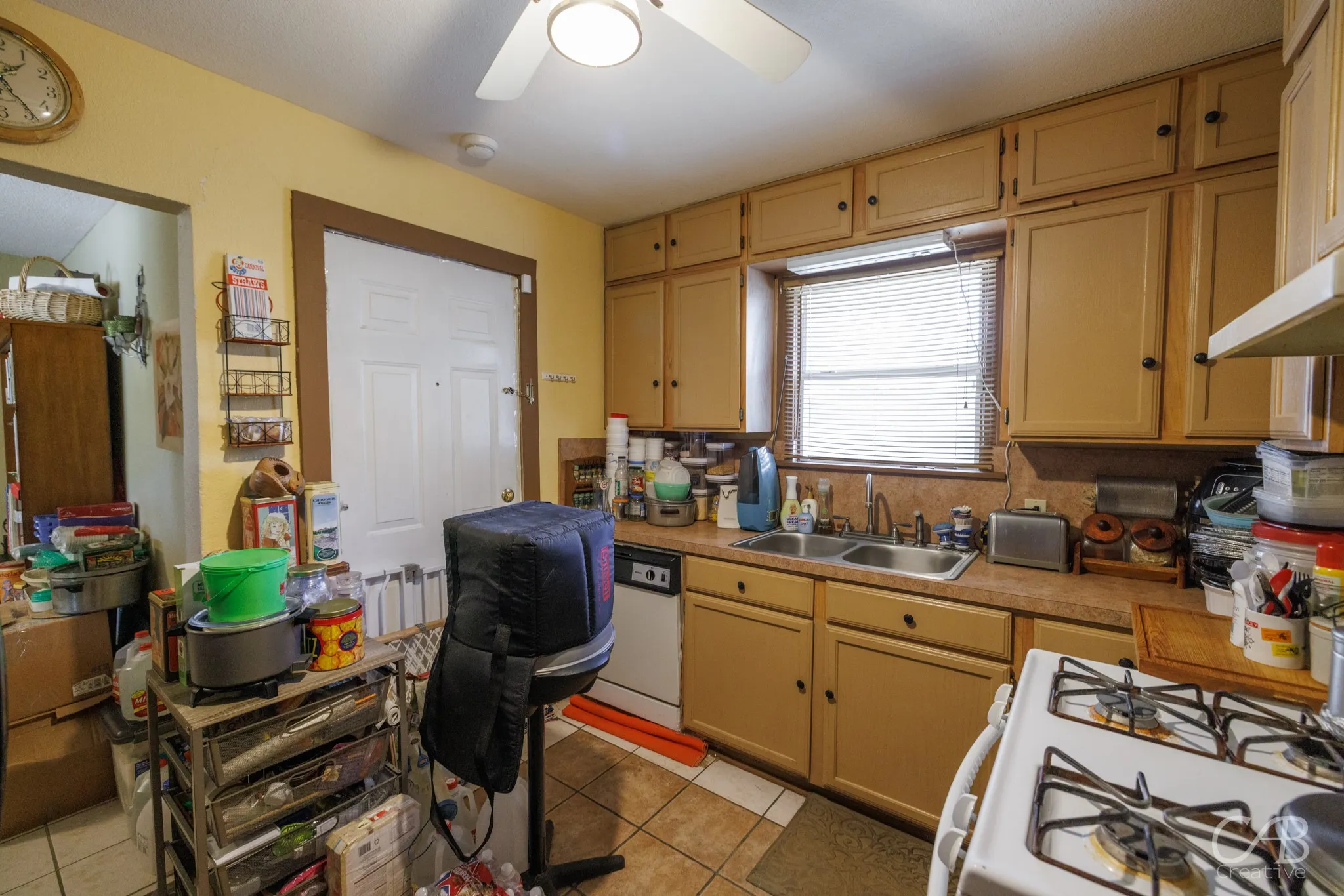 Single Family Residence For Sale in Eastland County , 1406 W Commerce Street, Eastland, Texas 76448, 3 Bedrooms, 2 Bathrooms, Garage spaces, 1,598 Sqft, built in 1940, Price $180,000, mls#21017177, Real Estate Agent in Eastland, Homes For Sale in Eastland county, Homes For Sale in Eastland, Realtor in Eastland Texas, Real Estate Brokerage Independent Realty Texas, Luminita Cordes Realtor