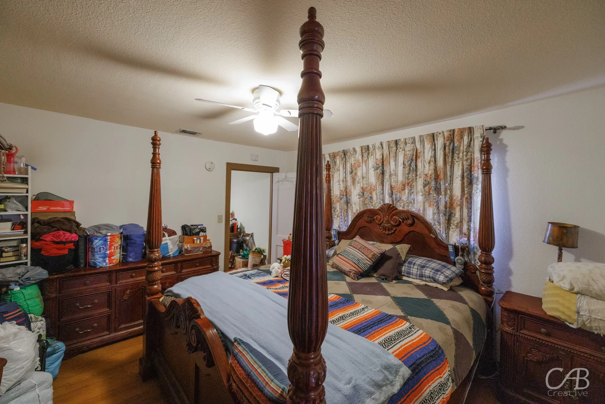 Single Family Residence For Sale in Eastland County , 1406 W Commerce Street, Eastland, Texas 76448, 3 Bedrooms, 2 Bathrooms, Garage spaces, 1,598 Sqft, built in 1940, Price $180,000, mls#21017177, Real Estate Agent in Eastland, Homes For Sale in Eastland county, Homes For Sale in Eastland, Realtor in Eastland Texas, Real Estate Brokerage Independent Realty Texas, Luminita Cordes Realtor