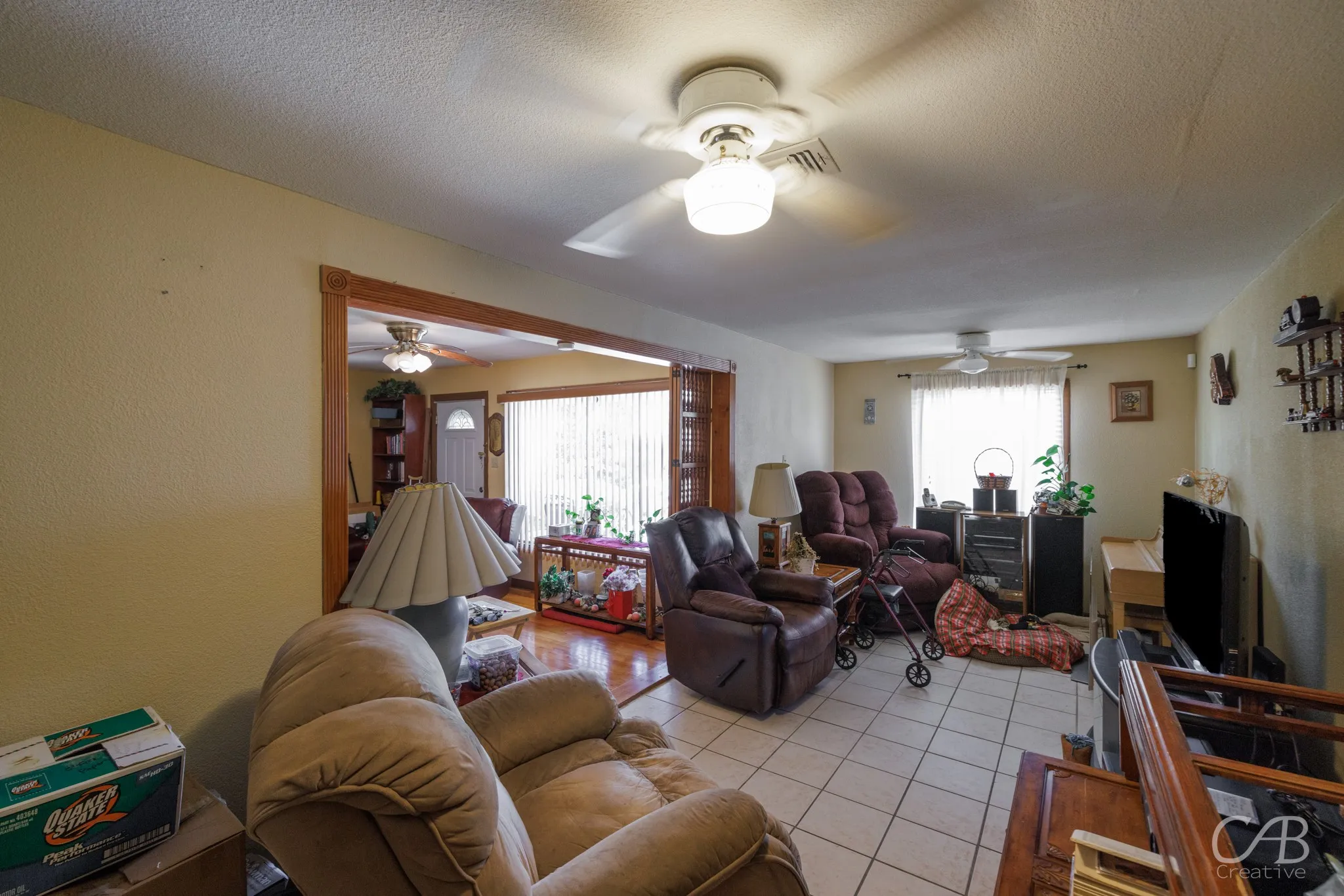 Single Family Residence For Sale in Eastland County , 1406 W Commerce Street, Eastland, Texas 76448, 3 Bedrooms, 2 Bathrooms, Garage spaces, 1,598 Sqft, built in 1940, Price $180,000, mls#21017177, Real Estate Agent in Eastland, Homes For Sale in Eastland county, Homes For Sale in Eastland, Realtor in Eastland Texas, Real Estate Brokerage Independent Realty Texas, Luminita Cordes Realtor