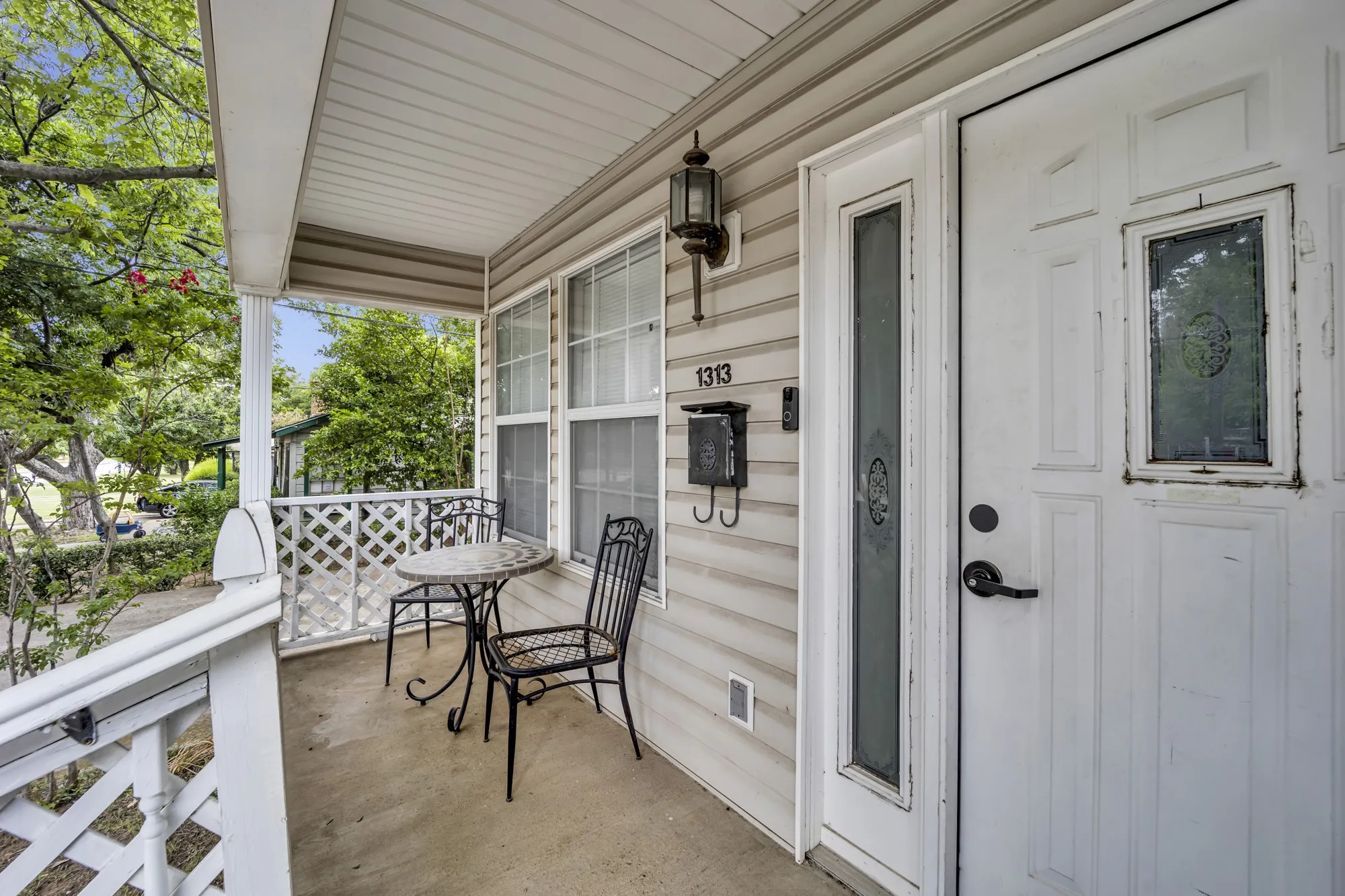 Office For Rent in Tarrant County , 1313 W Abram Street, Arlington, Texas 76013, 0, 0, Garage spaces, 1,349 Sqft, built in 1938, Preowned, mls#21018604, Real Estate Agent in Arlington, Homes For Rent in Tarrant county, Homes For Rent in Arlington, Realtor in Arlington Texas, Real Estate Brokerage Independent Realty Texas, Luminita Cordes Realtor