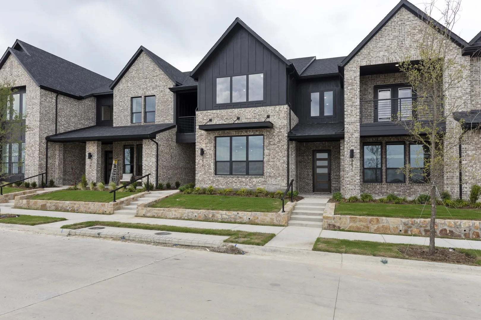 Townhouse For Sale in Collin County , 2836 Yampa Drive, Mc Kinney, Texas 75071, 3 Bedrooms, 2 Bathrooms, 2 Garage spaces, 2,133 Sqft, built in 2025, New Construction - Incomplete, Price $499,990, mls#21020293, Real Estate Agent in Mc Kinney, Homes For Sale in Collin county, Homes For Sale in Mc Kinney, Realtor in Mc Kinney Texas, Real Estate Brokerage Independent Realty Texas, Luminita Cordes Realtor