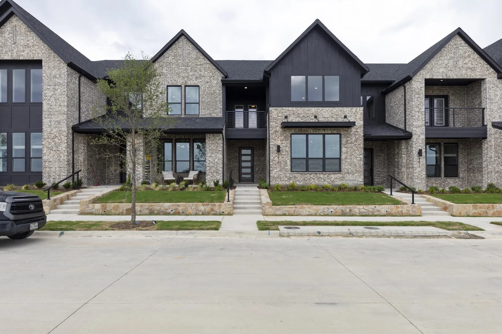 Townhouse For Sale in Collin County , 2836 Yampa Drive, Mc Kinney, Texas 75071, 3 Bedrooms, 2 Bathrooms, 2 Garage spaces, 2,133 Sqft, built in 2025, New Construction - Incomplete, Price $499,990, mls#21020293, Real Estate Agent in Mc Kinney, Homes For Sale in Collin county, Homes For Sale in Mc Kinney, Realtor in Mc Kinney Texas, Real Estate Brokerage Independent Realty Texas, Luminita Cordes Realtor
