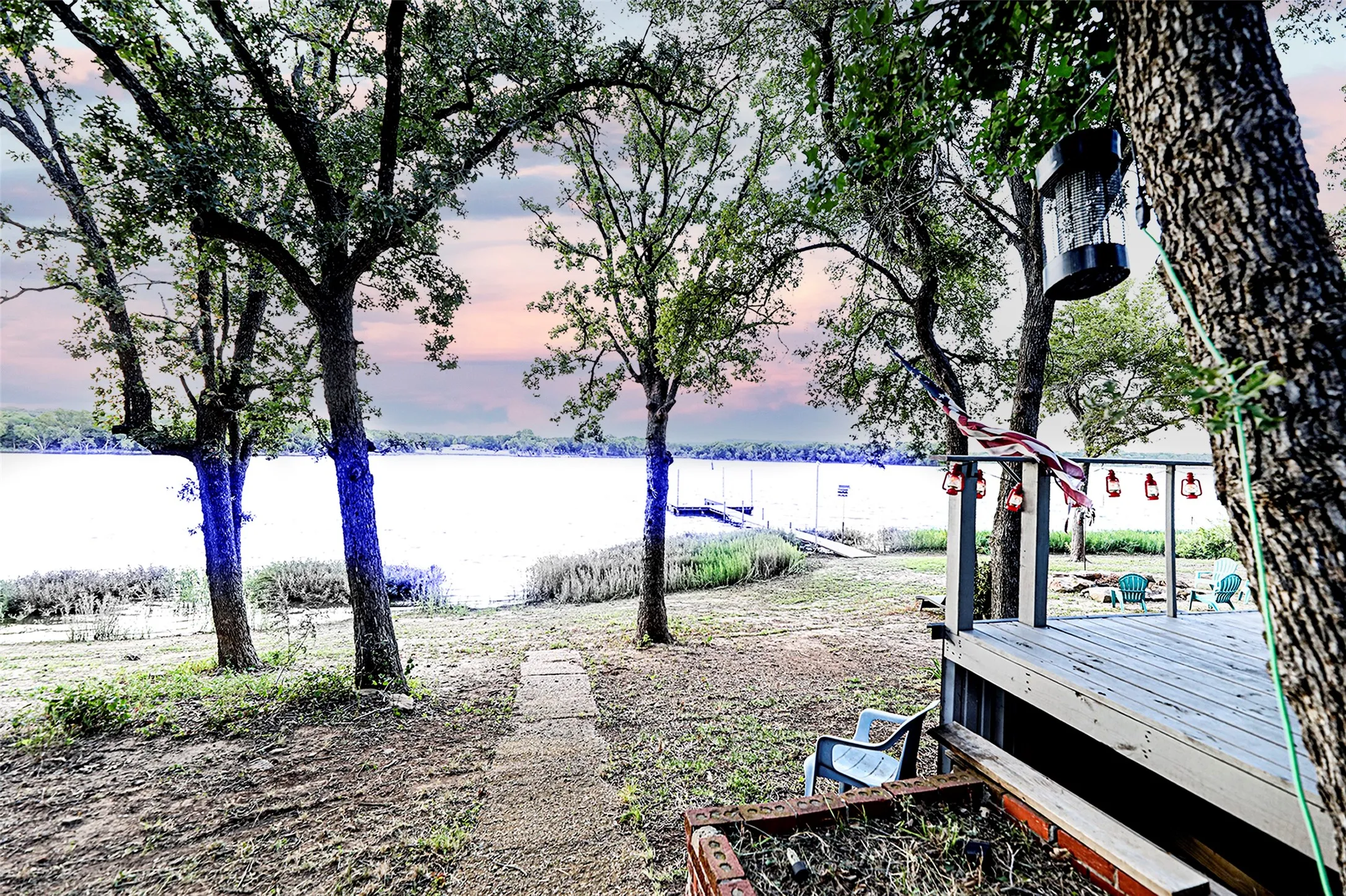 Mobile Home For Sale in Montague County , 700 Frontier Street, Bowie, Texas 76230, 2 Bedroom, 2 Bathroom, Garage spaces, 1,150 Sqft, built in 2012, Preowned, mls#21019491, Real Estate Agent in Bowie, Homes For Sale in Montague county, Homes For Sale in Bowie, Realtor in Bowie Texas, Real Estate Brokerage Independent Realty Texas, Luminita Cordes Realtor