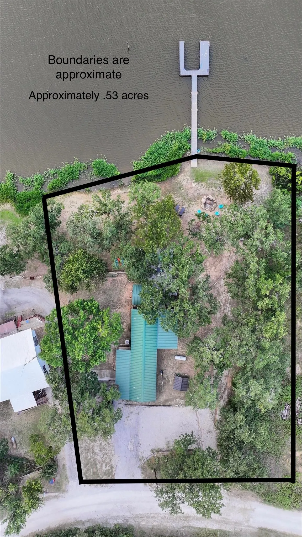 Mobile Home For Sale in Montague County , 700 Frontier Street, Bowie, Texas 76230, 2 Bedroom, 2 Bathroom, Garage spaces, 1,150 Sqft, built in 2012, Preowned, mls#21019491, Real Estate Agent in Bowie, Homes For Sale in Montague county, Homes For Sale in Bowie, Realtor in Bowie Texas, Real Estate Brokerage Independent Realty Texas, Luminita Cordes Realtor