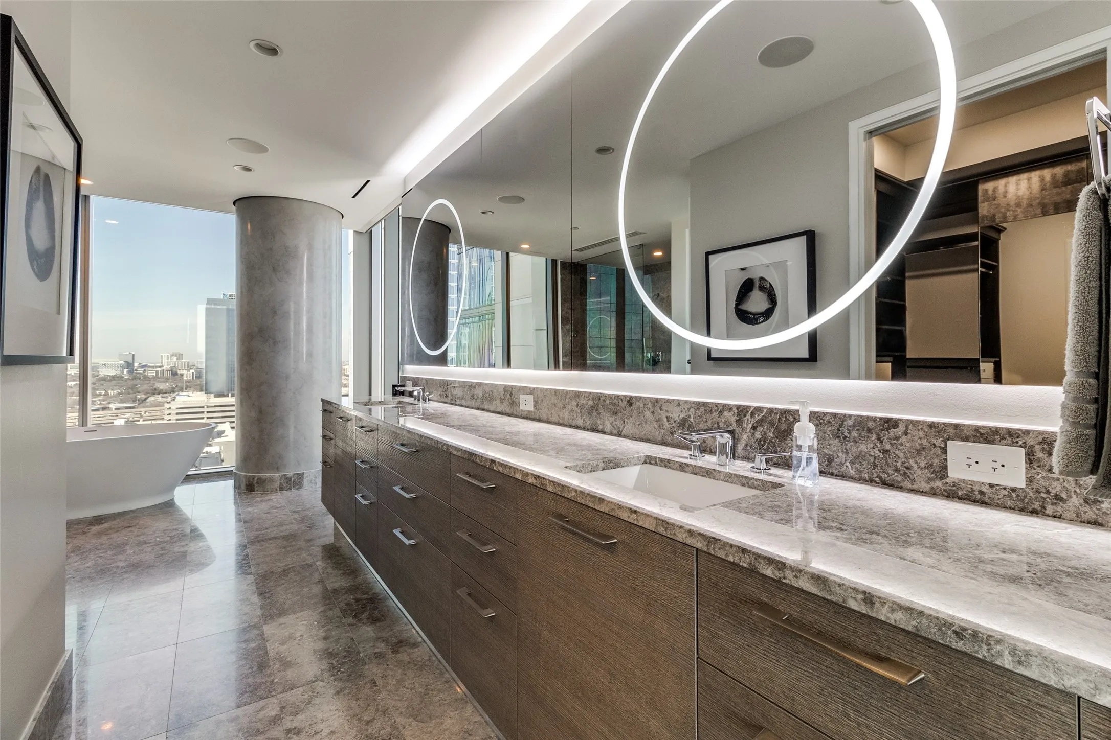 Condominium For Sale in Collin County , 7901 Windrose Avenue 1604, Plano, Texas 75024, 3 Bedroom, 4 Bathroom, 2 Garage spaces, 2,589 Sqft, built in 2019, Preowned, mls#21015482, Real Estate Agent in Plano, Homes For Sale in Collin county, Homes For Sale in Plano, Realtor in Plano Texas, Real Estate Brokerage Independent Realty Texas, Luminita Cordes Realtor
