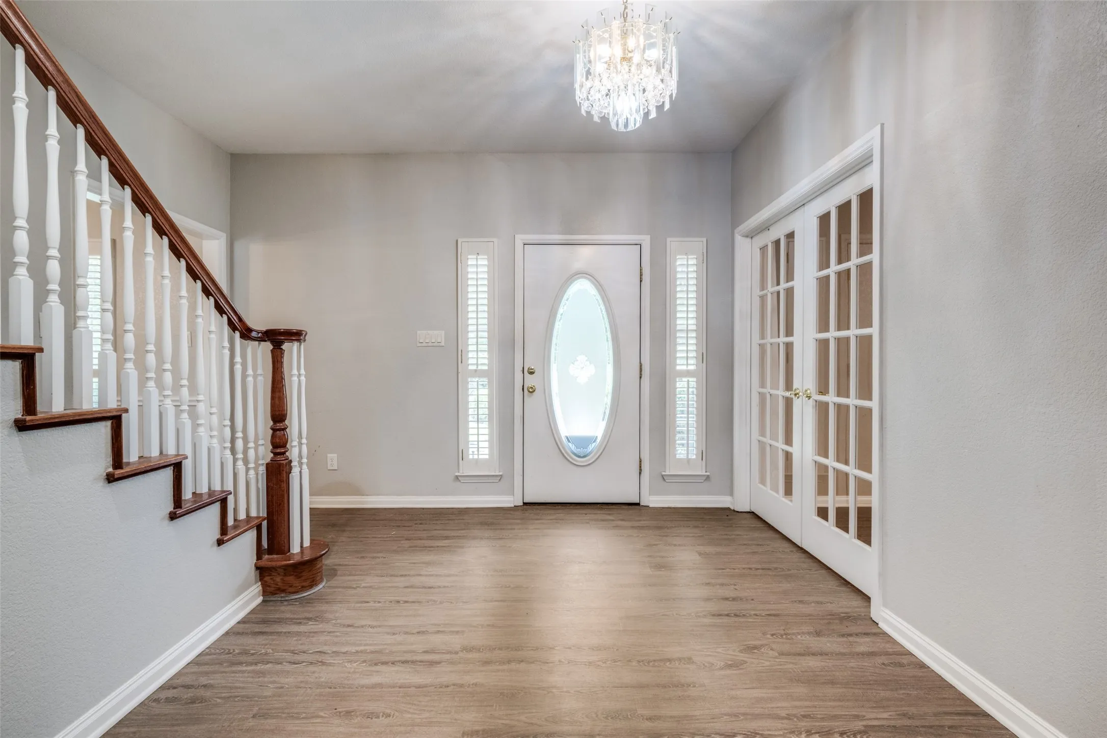 Single Family Residence For Sale in Wise County , 500 Navajo Court, Runaway Bay, Texas 76426, 3 Bedroom, 5 Bathroom, 3 Garage spaces, 3,380 Sqft, built in 2000, mls#21020336, Real Estate Agent in Runaway Bay, Homes For Sale in Wise county, Homes For Sale in Runaway Bay, Realtor in Runaway Bay Texas, Real Estate Brokerage Independent Realty Texas, Luminita Cordes Realtor