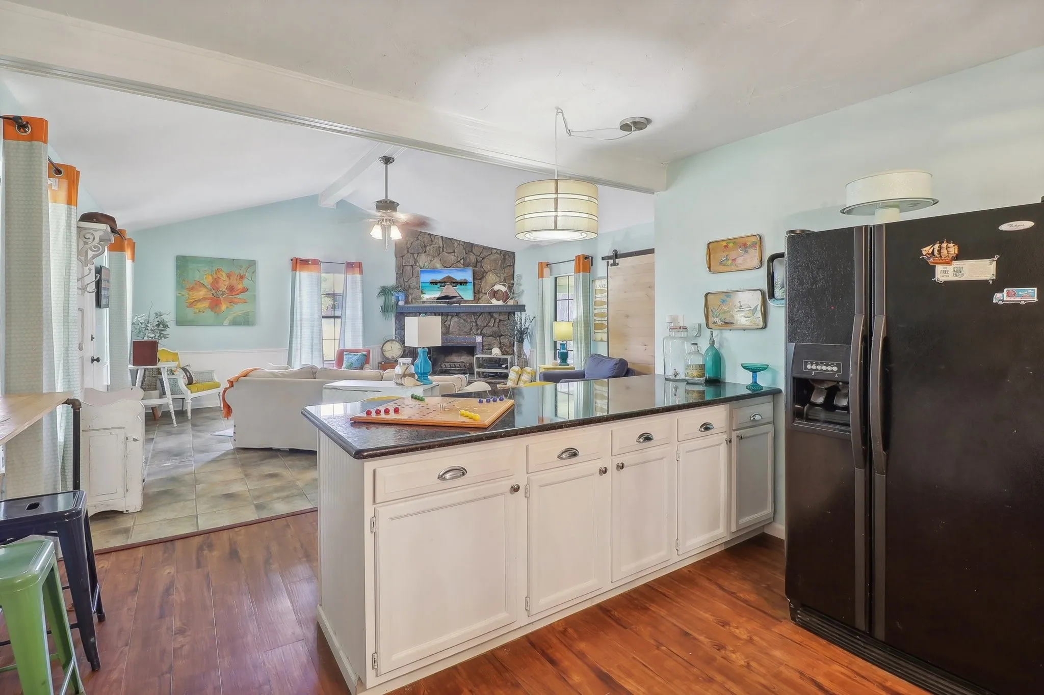 Single Family Residence For Sale in Henderson County , 176 Bayside Circle, Malakoff, Texas 75148, 2 Bedroom, 2 Bathroom, 1 Garage spaces, 1,048 Sqft, built in 1994, Preowned, mls#21021459, Real Estate Agent in Malakoff, Homes For Sale in Henderson county, Homes For Sale in Malakoff, Realtor in Malakoff Texas, Real Estate Brokerage Independent Realty Texas, Luminita Cordes Realtor
