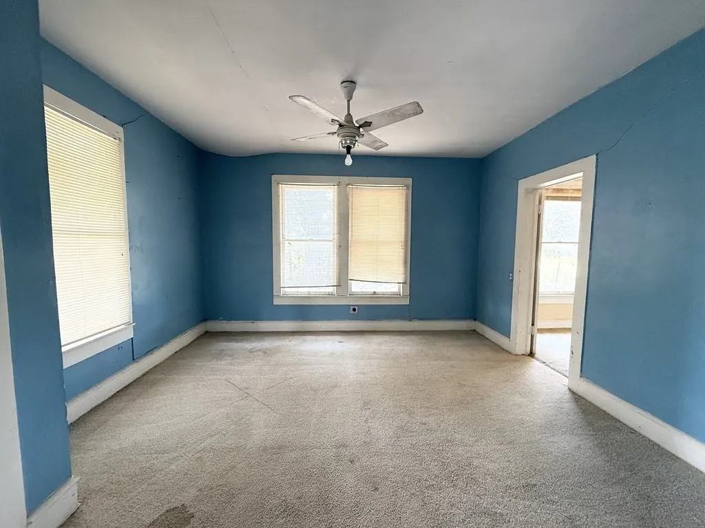 Farm For Sale in Falls County , TBD HWY 6, Riesel, Texas 76682, 3 Bedrooms, 1 Bathroom, Garage spaces, 1,386 Sqft, built in 1950, Price $375,000, mls#21021886, Real Estate Agent in Riesel, Homes For Sale in Falls county, Homes For Sale in Riesel, Realtor in Riesel Texas, Real Estate Brokerage Independent Realty Texas, Luminita Cordes Realtor