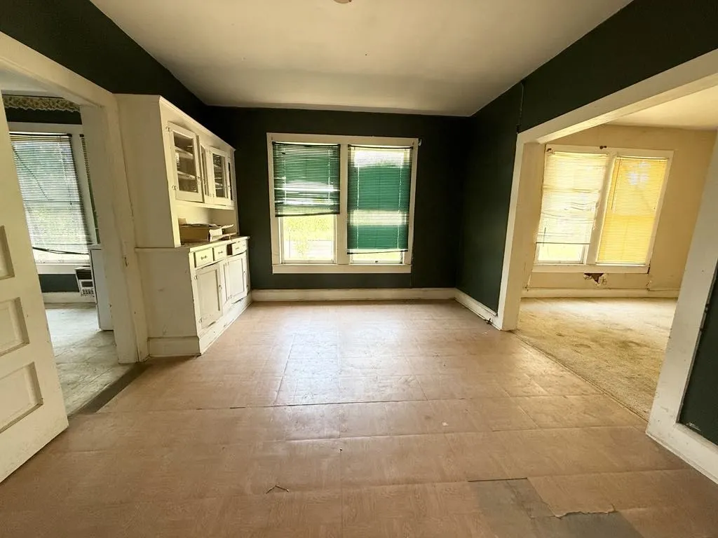 Farm For Sale in Falls County , TBD HWY 6, Riesel, Texas 76682, 3 Bedrooms, 1 Bathroom, Garage spaces, 1,386 Sqft, built in 1950, Price $375,000, mls#21021886, Real Estate Agent in Riesel, Homes For Sale in Falls county, Homes For Sale in Riesel, Realtor in Riesel Texas, Real Estate Brokerage Independent Realty Texas, Luminita Cordes Realtor
