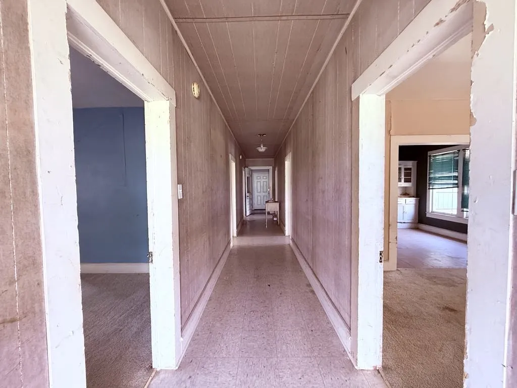 Farm For Sale in Falls County , TBD HWY 6, Riesel, Texas 76682, 3 Bedrooms, 1 Bathroom, Garage spaces, 1,386 Sqft, built in 1950, Price $375,000, mls#21021886, Real Estate Agent in Riesel, Homes For Sale in Falls county, Homes For Sale in Riesel, Realtor in Riesel Texas, Real Estate Brokerage Independent Realty Texas, Luminita Cordes Realtor