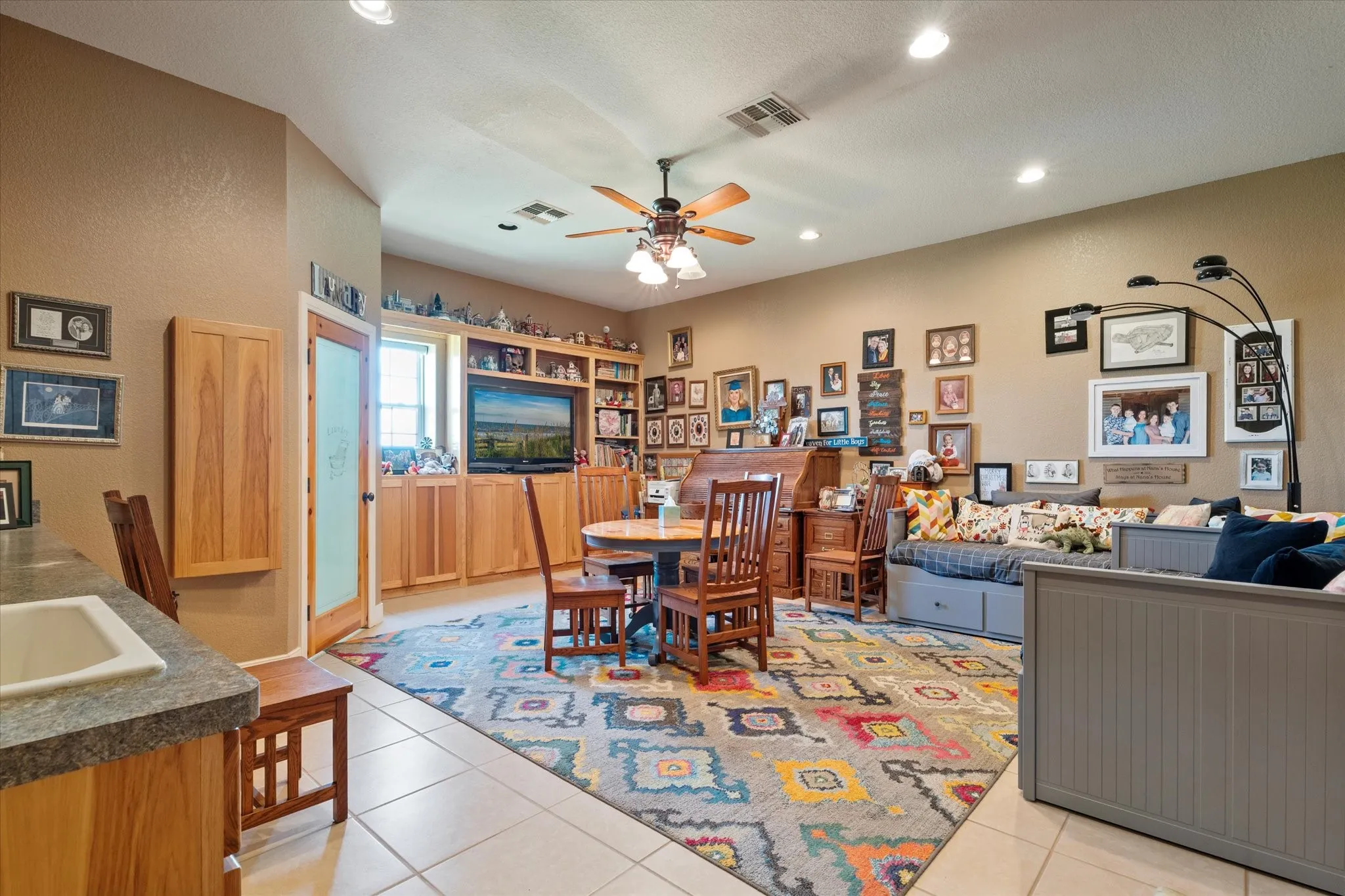 Farm For Sale in Parker County , 2801 Agnes Circle, Springtown, Texas 76082, 3 Bedrooms, 3 Bathrooms, 3 Garage spaces, 3,000 Sqft, built in 2005, Price $2,650,000, mls#21018958, Real Estate Agent in Springtown, Homes For Sale in Parker county, Homes For Sale in Springtown, Realtor in Springtown Texas, Real Estate Brokerage Independent Realty Texas, Luminita Cordes Realtor