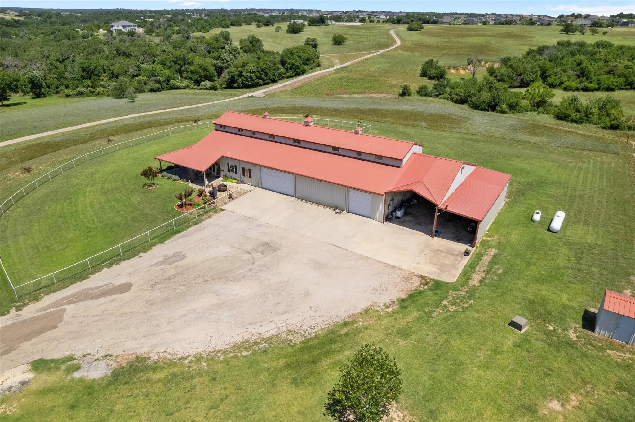 Farm For Sale in Parker County , 2801 Agnes Circle, Springtown, Texas 76082, 3 Bedrooms, 3 Bathrooms, 3 Garage spaces, 3,000 Sqft, built in 2005, Price $2,650,000, mls#21018958, Real Estate Agent in Springtown, Homes For Sale in Parker county, Homes For Sale in Springtown, Realtor in Springtown Texas, Real Estate Brokerage Independent Realty Texas, Luminita Cordes Realtor