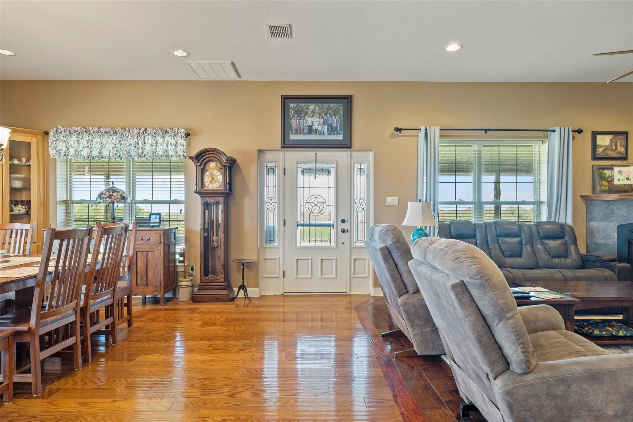 Farm For Sale in Parker County , 2801 Agnes Circle, Springtown, Texas 76082, 3 Bedrooms, 3 Bathrooms, 3 Garage spaces, 3,000 Sqft, built in 2005, Price $2,650,000, mls#21018958, Real Estate Agent in Springtown, Homes For Sale in Parker county, Homes For Sale in Springtown, Realtor in Springtown Texas, Real Estate Brokerage Independent Realty Texas, Luminita Cordes Realtor