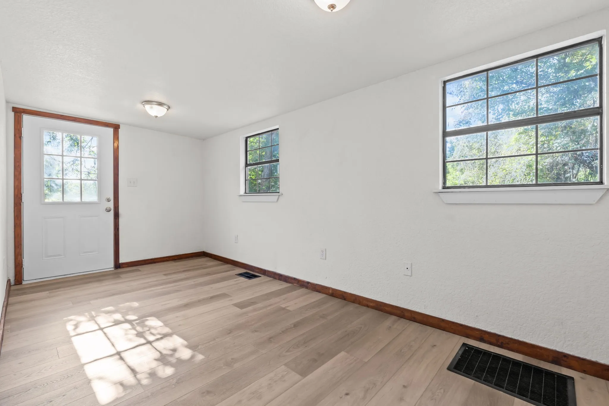 Room for crafting, storage, gaming or office