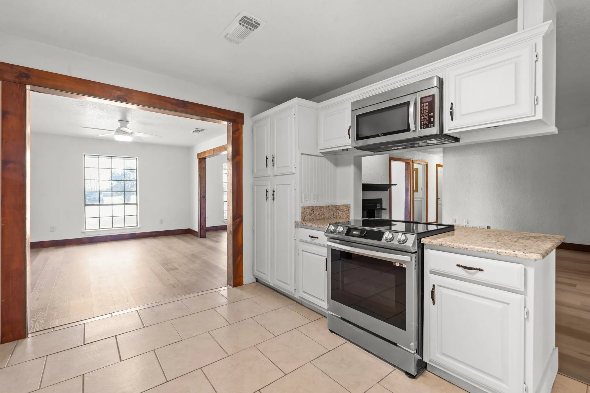 Entry from dining room to the kitchen.