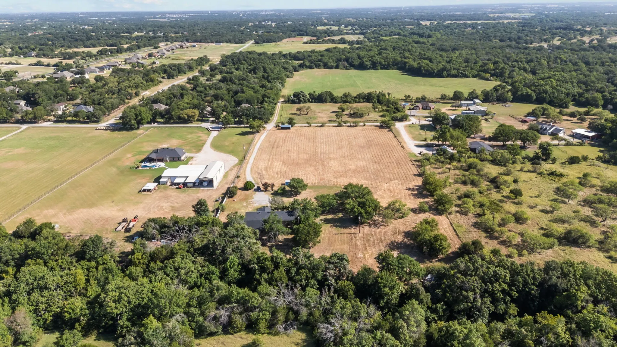 Single Family Residence For Sale in Parker County , 150 Sandlin Court, Springtown, Texas 76082, 5 Bedroom, 3 Bathroom, Garage spaces, 3,218 Sqft, built in 1985, mls#21020807, Real Estate Agent in Springtown, Homes For Sale in Parker county, Homes For Sale in Springtown, Realtor in Springtown Texas, Real Estate Brokerage Independent Realty Texas, Luminita Cordes Realtor
