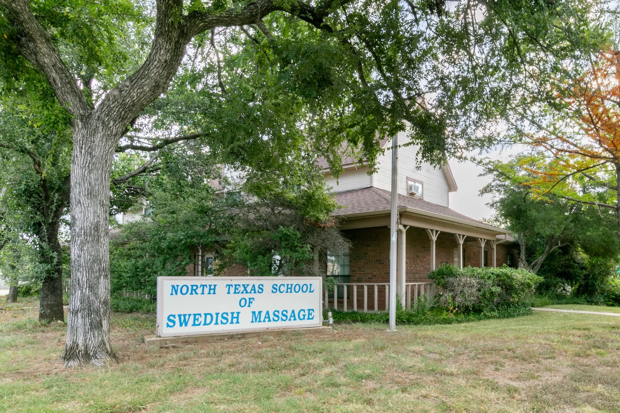 Office For Sale in Tarrant County , 2335 W Green Oaks Boulevard, Arlington, Texas 76016, 0, 0, Garage spaces, 0 Sqft, built in 1983, Preowned, mls#21019909, Real Estate Agent in Arlington, Homes For Sale in Tarrant county, Homes For Sale in Arlington, Realtor in Arlington Texas, Real Estate Brokerage Independent Realty Texas, Luminita Cordes Realtor
