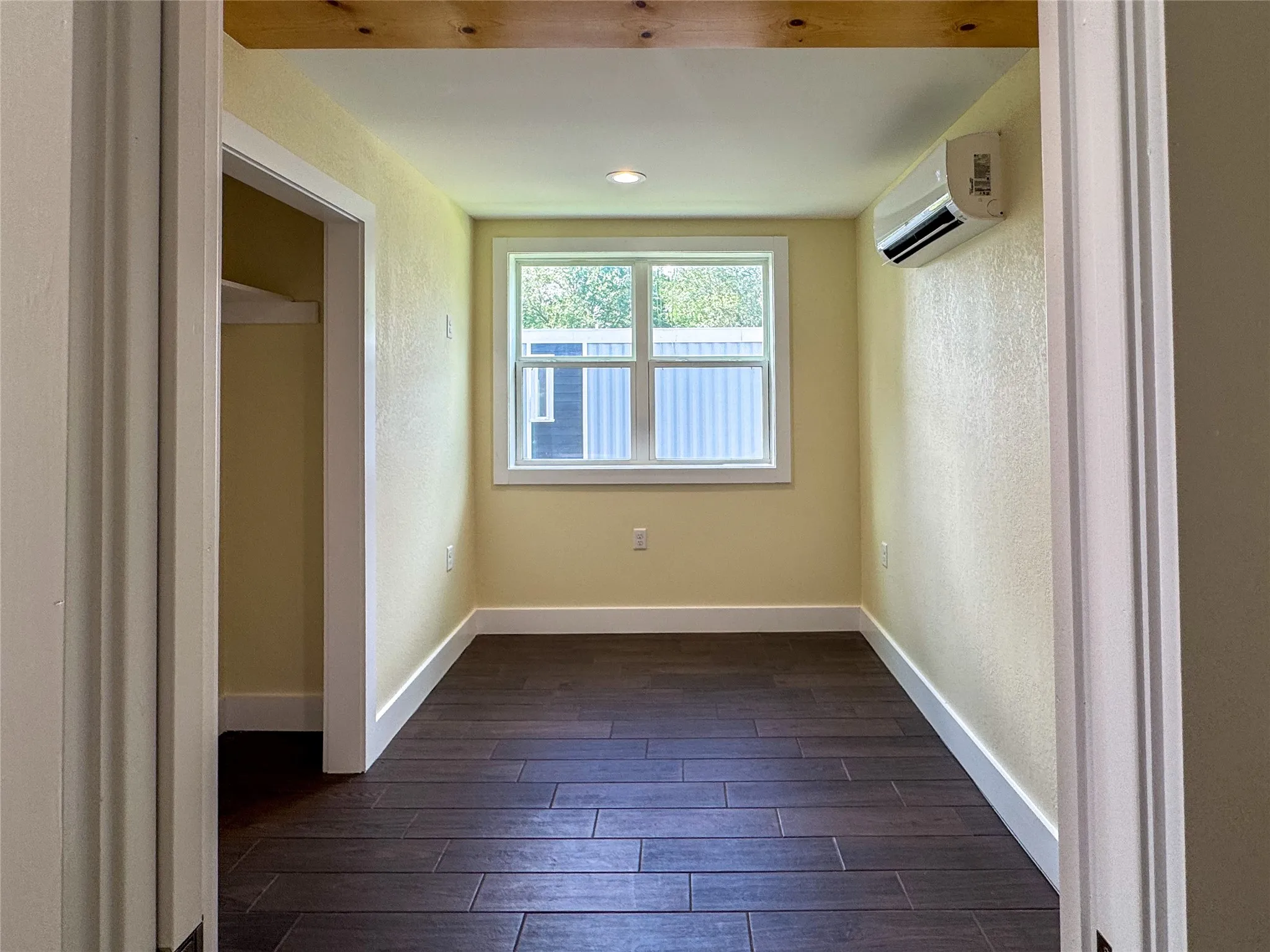 Single Family Residence For Sale in Hunt County , 1228 Kennie Drive, Commerce, Texas 75428, 3 Bedroom, 3 Bathroom, Garage spaces, 1,248 Sqft, built in 2022, Preowned, mls#21019382, Real Estate Agent in Commerce, Homes For Sale in Hunt county, Homes For Sale in Commerce, Realtor in Commerce Texas, Real Estate Brokerage Independent Realty Texas, Luminita Cordes Realtor