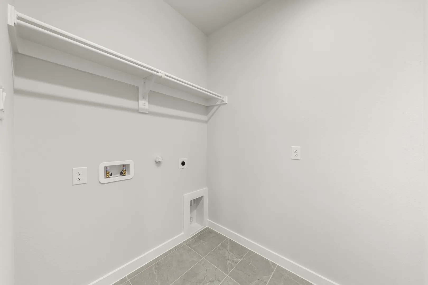 10. 628 Oakridge - Utility