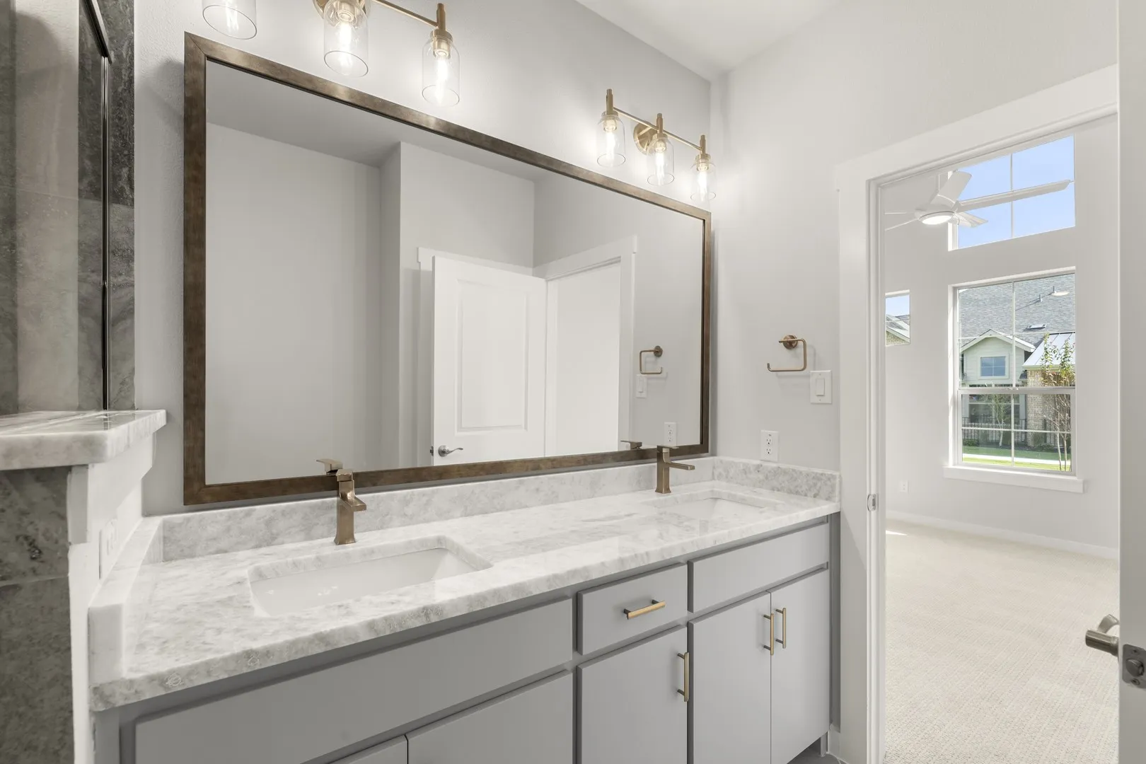 24. 628 Oakridge - Bath (4)
