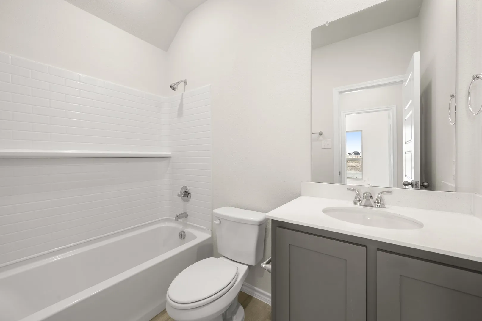 741 Scarlet Sage- Bathroom-1