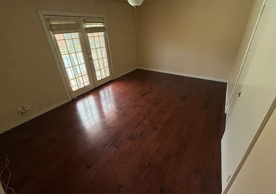 Condominium For Rent in Dallas County , 8620 Baltimore Drive 101, Dallas, Texas 75225, 2 Bedroom, 2 Bathroom, Garage spaces, 1,255 Sqft, built in 1960, mls#21022377, Real Estate Agent in Dallas, Homes For Rent in Dallas county, Homes For Rent in Dallas, Realtor in Dallas Texas, Real Estate Brokerage Independent Realty Texas, Luminita Cordes Realtor