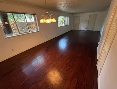 Condominium For Rent in Dallas County , 8620 Baltimore Drive 101, Dallas, Texas 75225, 2 Bedroom, 2 Bathroom, Garage spaces, 1,255 Sqft, built in 1960, mls#21022377, Real Estate Agent in Dallas, Homes For Rent in Dallas county, Homes For Rent in Dallas, Realtor in Dallas Texas, Real Estate Brokerage Independent Realty Texas, Luminita Cordes Realtor