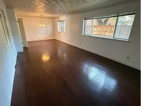Condominium For Rent in Dallas County , 8620 Baltimore Drive 101, Dallas, Texas 75225, 2 Bedroom, 2 Bathroom, Garage spaces, 1,255 Sqft, built in 1960, mls#21022377, Real Estate Agent in Dallas, Homes For Rent in Dallas county, Homes For Rent in Dallas, Realtor in Dallas Texas, Real Estate Brokerage Independent Realty Texas, Luminita Cordes Realtor