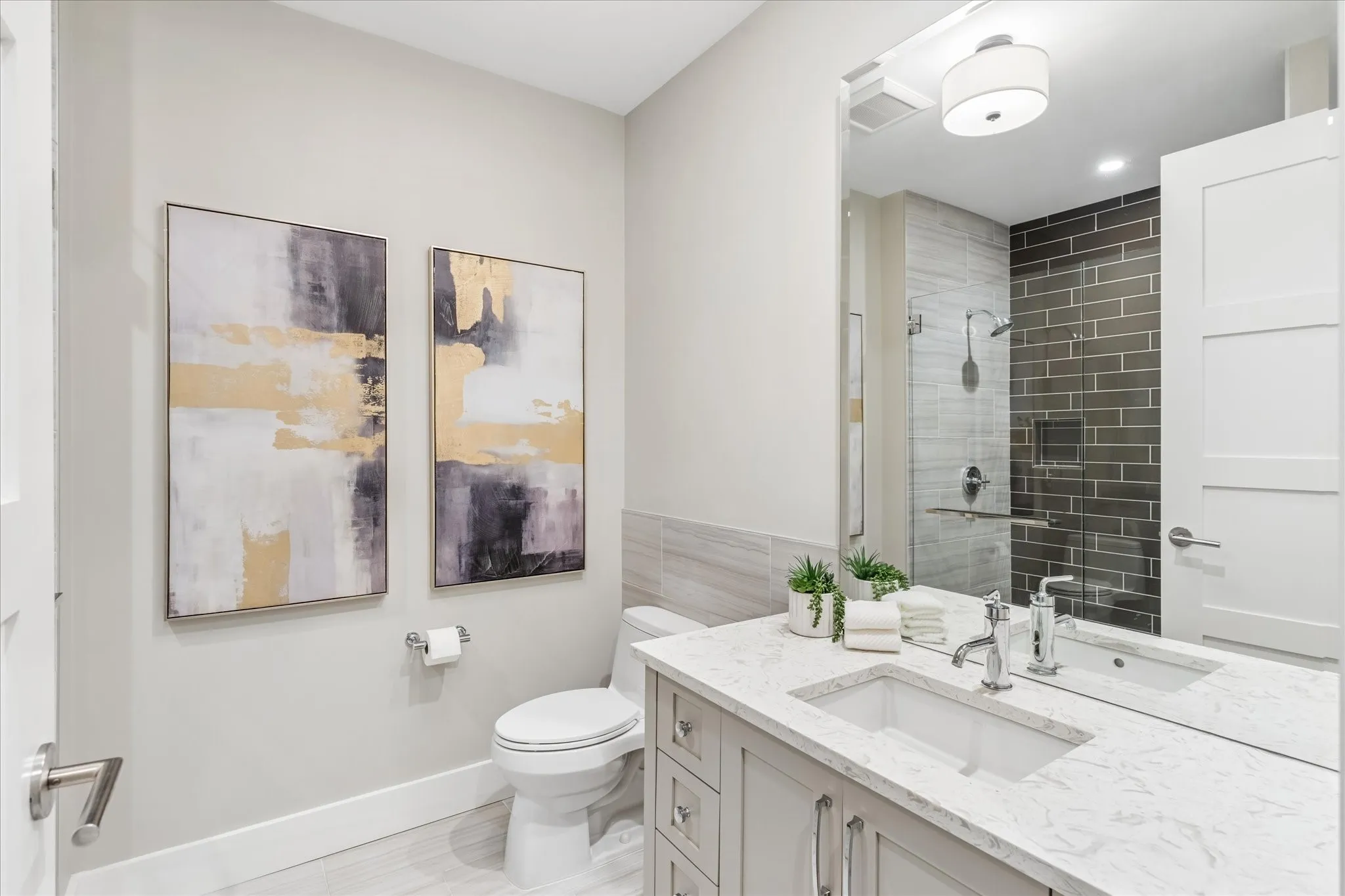 Condominium For Sale in Tarrant County , 350 Central Avenue 202, Southlake, Texas 76092, 3 Bedroom, 3 Bathroom, 2 Garage spaces, 2,566 Sqft, built in 2020, Preowned, mls#21021156, Real Estate Agent in Southlake, Homes For Sale in Tarrant county, Homes For Sale in Southlake, Realtor in Southlake Texas, Real Estate Brokerage Independent Realty Texas, Luminita Cordes Realtor