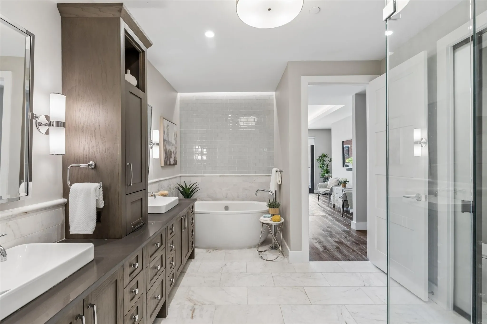 Condominium For Sale in Tarrant County , 350 Central Avenue 202, Southlake, Texas 76092, 3 Bedroom, 3 Bathroom, 2 Garage spaces, 2,566 Sqft, built in 2020, Preowned, mls#21021156, Real Estate Agent in Southlake, Homes For Sale in Tarrant county, Homes For Sale in Southlake, Realtor in Southlake Texas, Real Estate Brokerage Independent Realty Texas, Luminita Cordes Realtor