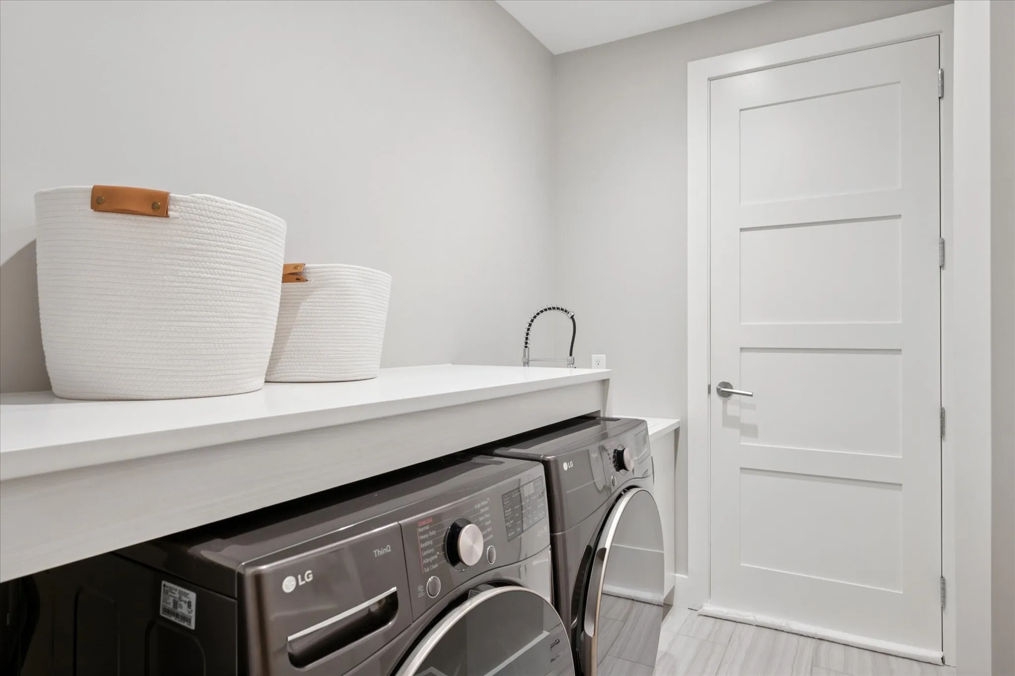 LG Washer & Dryer will convey. Barely used.