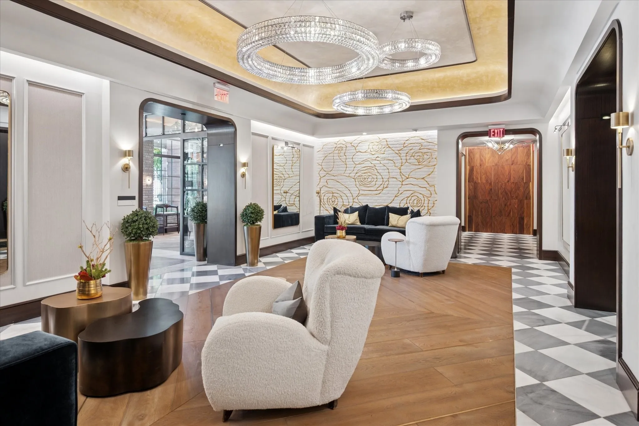 First Floor Lobby - Gorgeous!