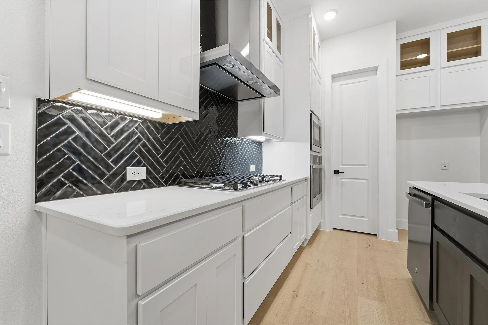 Single Family Residence For Sale in Collin County , 7317 Van Tuyl Parkway, Mc Kinney, Texas 75070, 3 Bedrooms, 4 Bathrooms, 2 Garage spaces, 2,299 Sqft, built in 2025, New Construction - Incomplete, Price $636,957, mls#21021534, Real Estate Agent in Mc Kinney, Homes For Sale in Collin county, Homes For Sale in Mc Kinney, Realtor in Mc Kinney Texas, Real Estate Brokerage Independent Realty Texas, Luminita Cordes Realtor