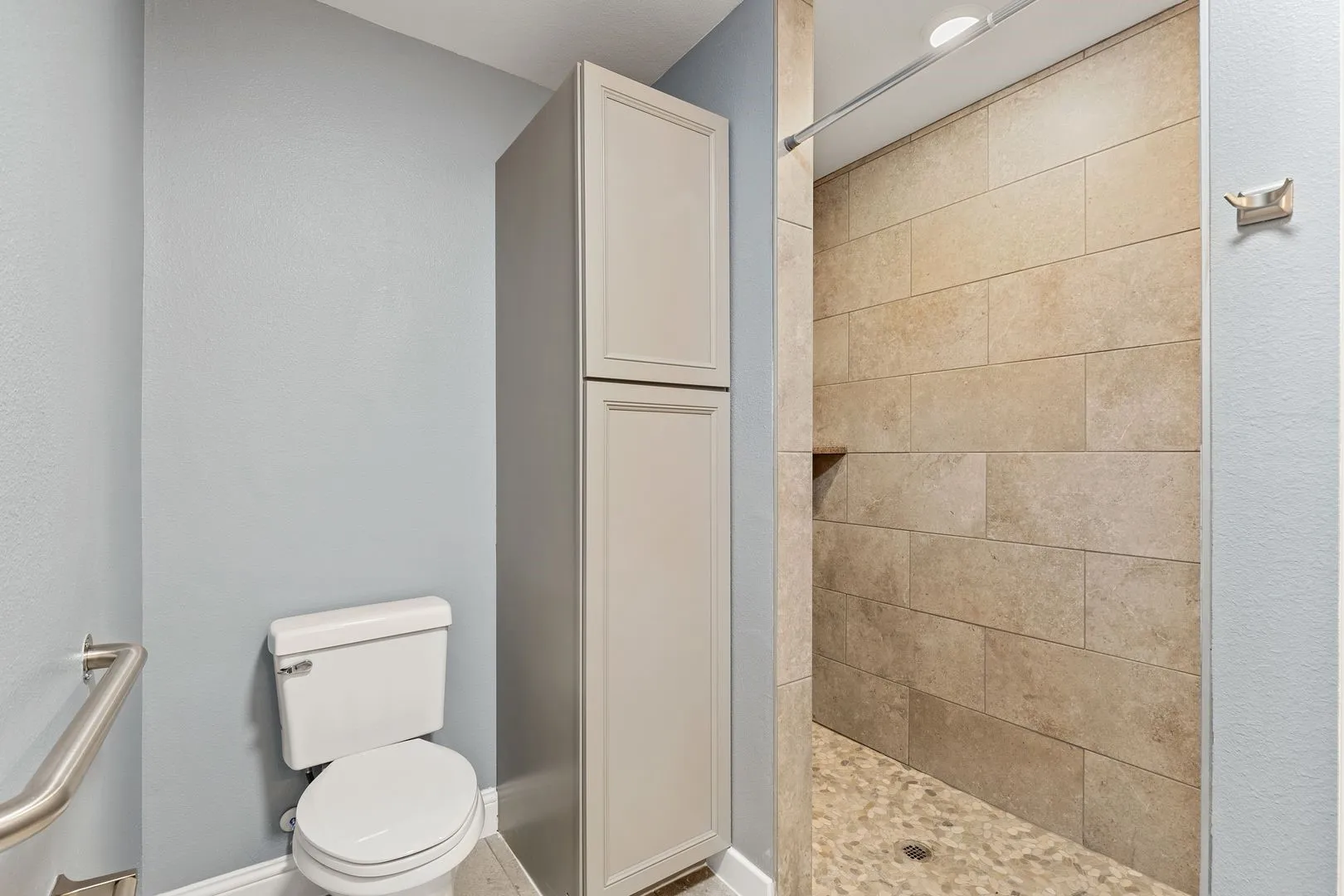 For Sale in Johnson County , 8092 County Road 604, Alvarado, Texas 76009, 1 Bedroom, 1 Bathroom, Garage spaces, 13,200 Sqft, built in 2025, New Construction - Complete, Price $3,290,000, mls#21017660, Real Estate Agent in Alvarado, Homes For Sale in Johnson county, Homes For Sale in Alvarado, Realtor in Alvarado Texas, Real Estate Brokerage Independent Realty Texas, Luminita Cordes Realtor