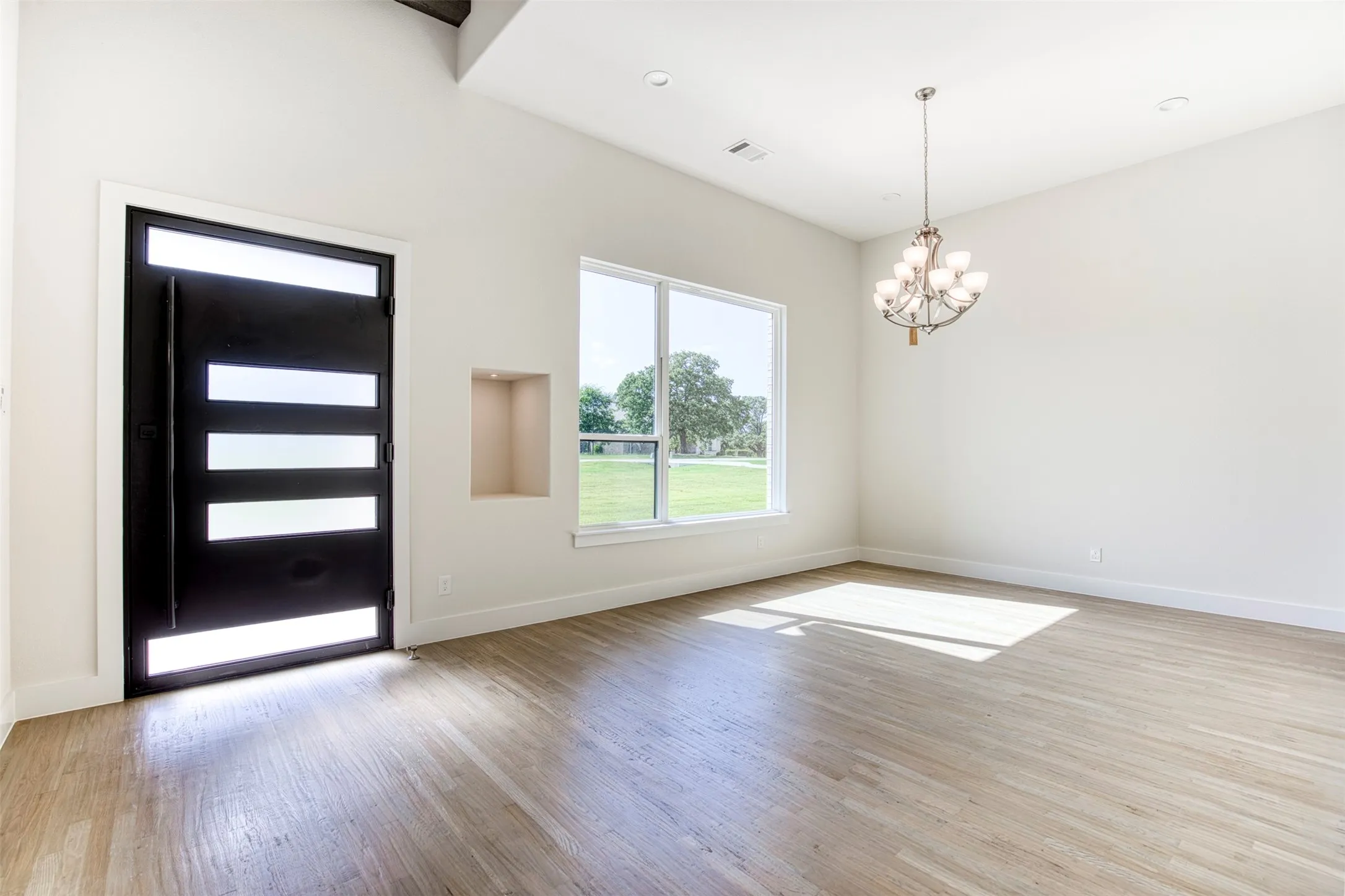 Single Family Residence For Sale in Kaufman County , 1044 Hidden Oaks Drive, Wills Point, Texas 75169, 4 Bedrooms, 4 Bathrooms, 3 Garage spaces, 3,372 Sqft, built in 2022, Price $759,000, mls#21025013, Real Estate Agent in Wills Point, Homes For Sale in Kaufman county, Homes For Sale in Wills Point, Realtor in Wills Point Texas, Real Estate Brokerage Independent Realty Texas, Luminita Cordes Realtor