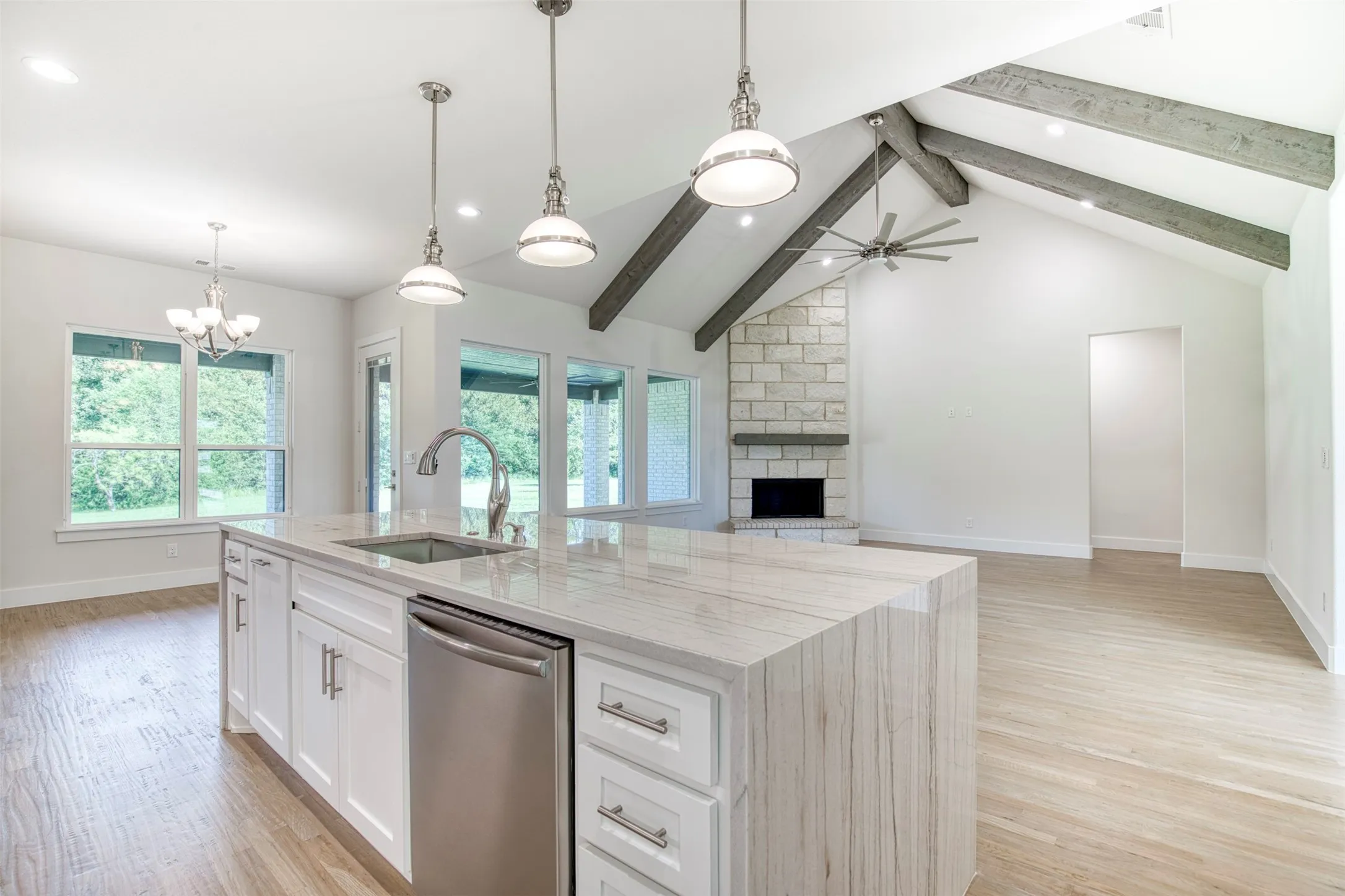 Single Family Residence For Sale in Kaufman County , 1044 Hidden Oaks Drive, Wills Point, Texas 75169, 4 Bedrooms, 4 Bathrooms, 3 Garage spaces, 3,372 Sqft, built in 2022, Price $759,000, mls#21025013, Real Estate Agent in Wills Point, Homes For Sale in Kaufman county, Homes For Sale in Wills Point, Realtor in Wills Point Texas, Real Estate Brokerage Independent Realty Texas, Luminita Cordes Realtor