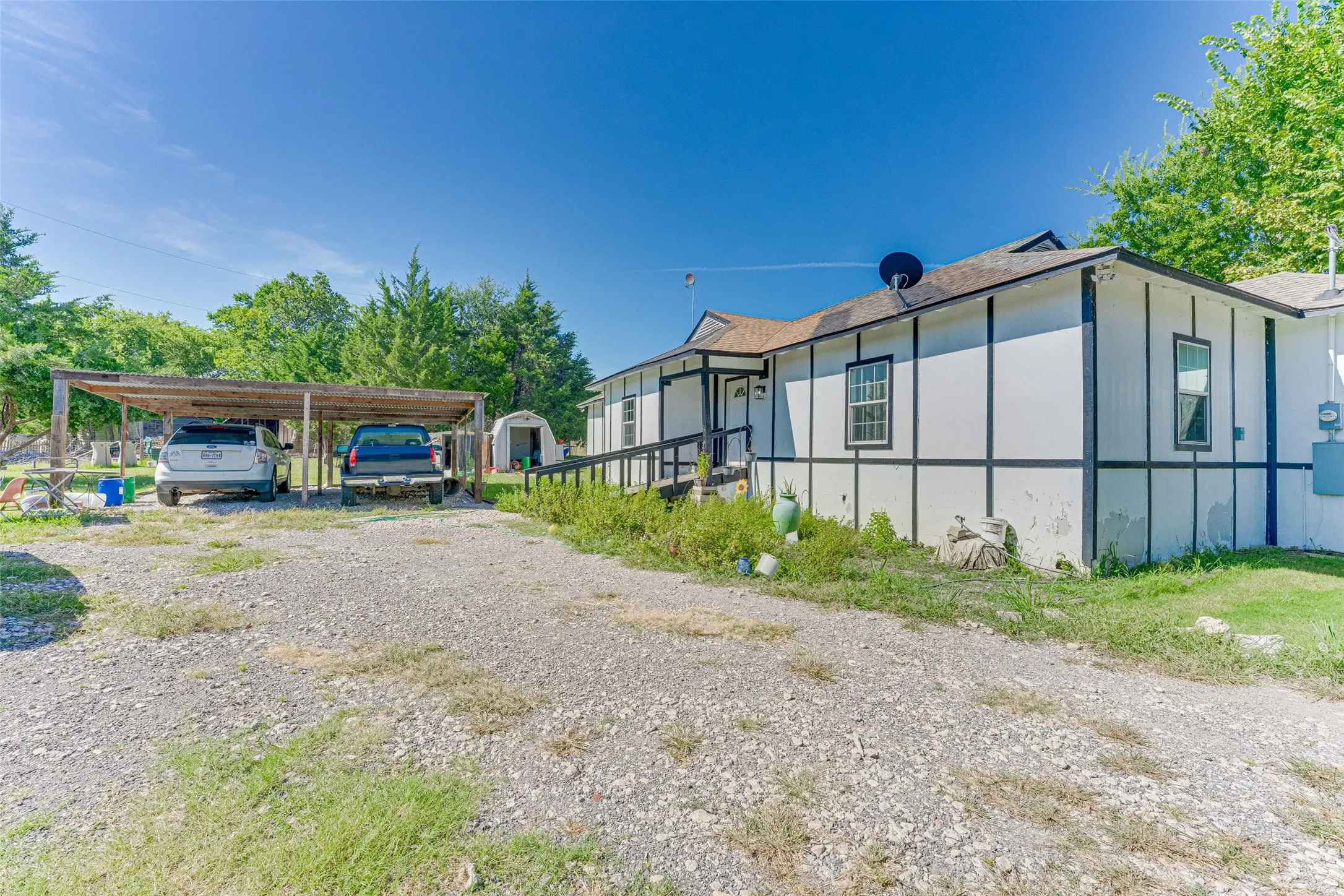 Single Family Residence For Sale in Collin County , 11381 County Road 739, Princeton, Texas 75407, 3 Bedroom, 2 Bathroom, Garage spaces, 2,120 Sqft, built in 1970, Preowned, mls#21024622, Real Estate Agent in Princeton, Homes For Sale in Collin county, Homes For Sale in Princeton, Realtor in Princeton Texas, Real Estate Brokerage Independent Realty Texas, Luminita Cordes Realtor