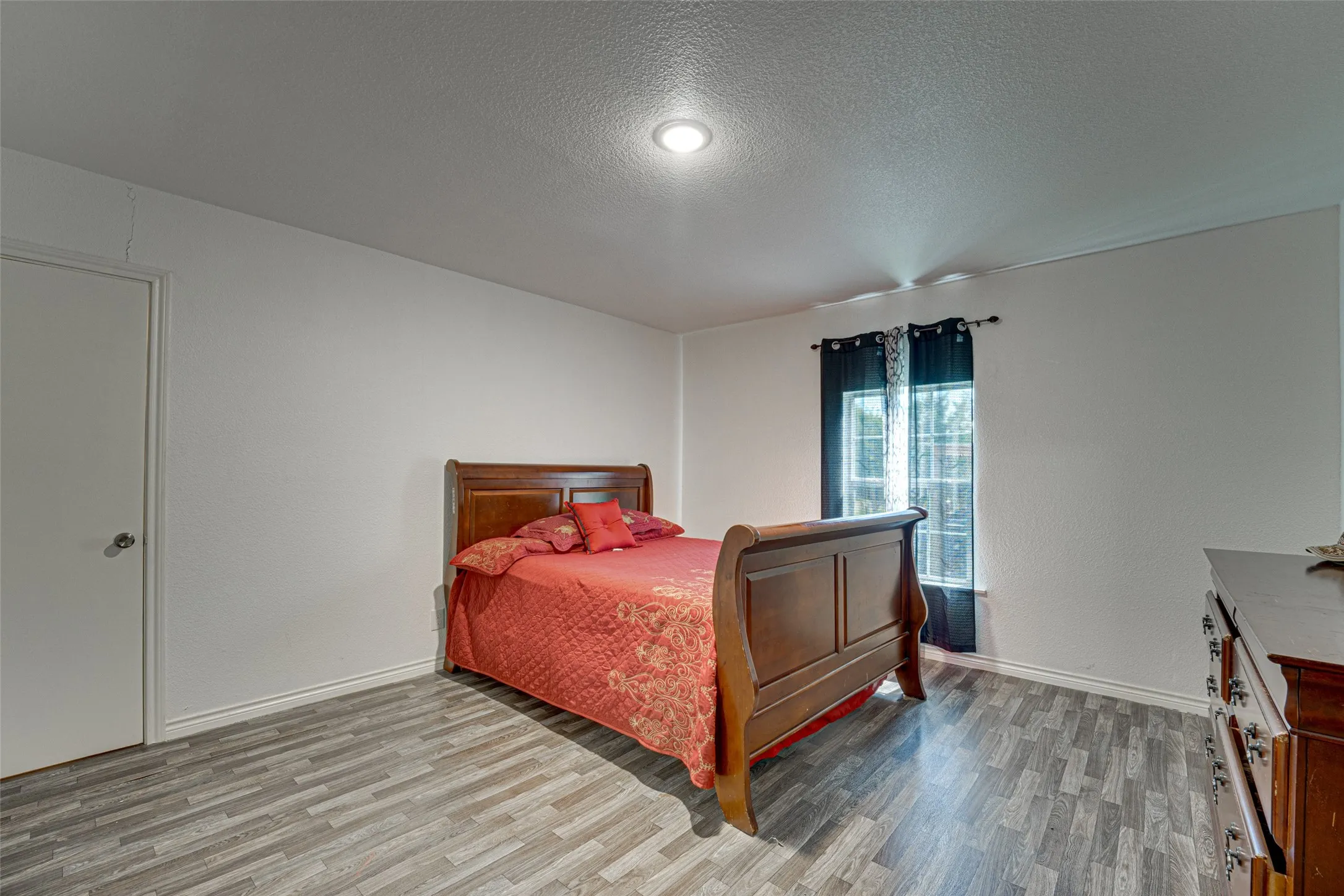 Single Family Residence For Sale in Collin County , 11381 County Road 739, Princeton, Texas 75407, 3 Bedroom, 2 Bathroom, Garage spaces, 2,120 Sqft, built in 1970, Preowned, mls#21024622, Real Estate Agent in Princeton, Homes For Sale in Collin county, Homes For Sale in Princeton, Realtor in Princeton Texas, Real Estate Brokerage Independent Realty Texas, Luminita Cordes Realtor