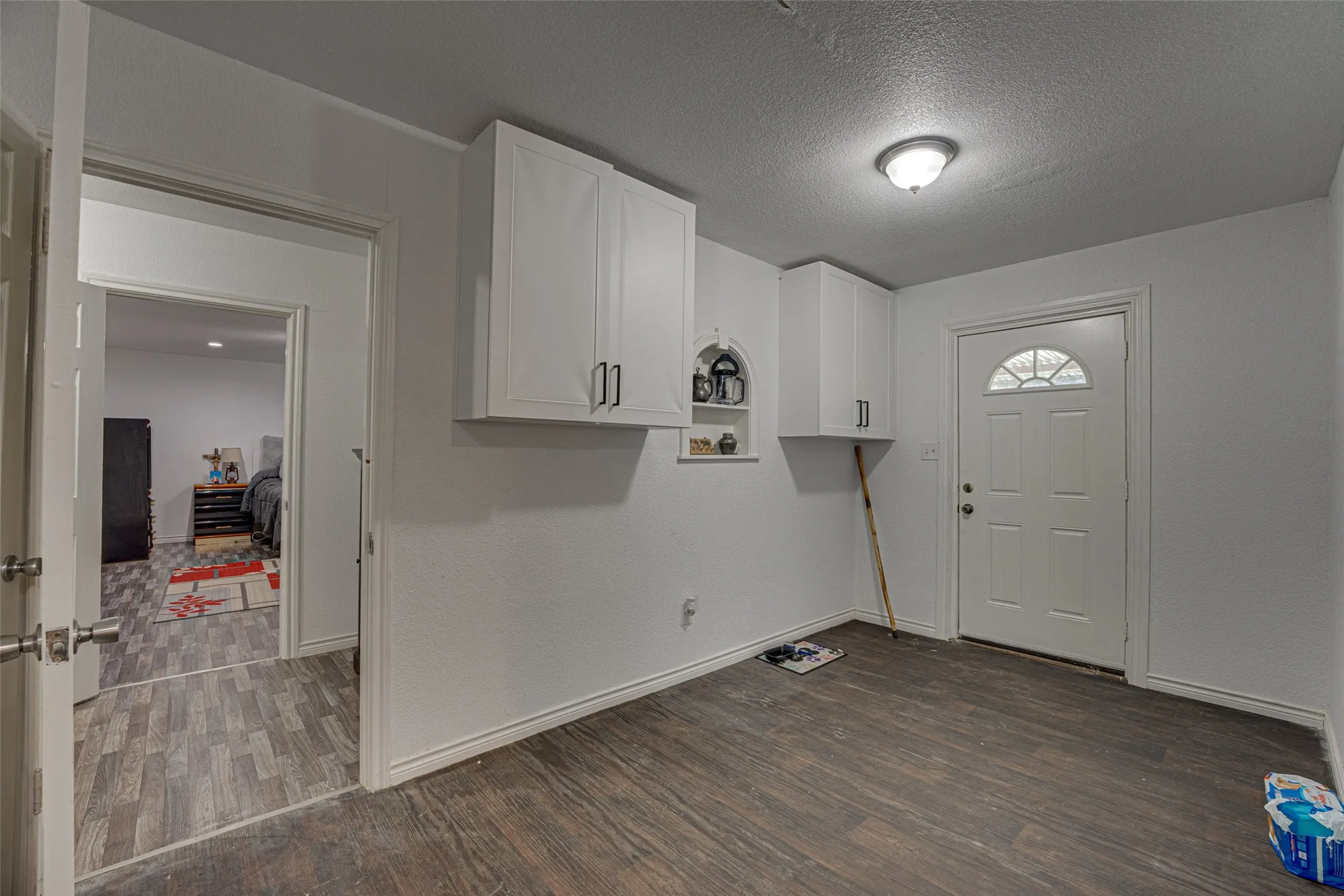 Single Family Residence For Sale in Collin County , 11381 County Road 739, Princeton, Texas 75407, 3 Bedroom, 2 Bathroom, Garage spaces, 2,120 Sqft, built in 1970, Preowned, mls#21024622, Real Estate Agent in Princeton, Homes For Sale in Collin county, Homes For Sale in Princeton, Realtor in Princeton Texas, Real Estate Brokerage Independent Realty Texas, Luminita Cordes Realtor