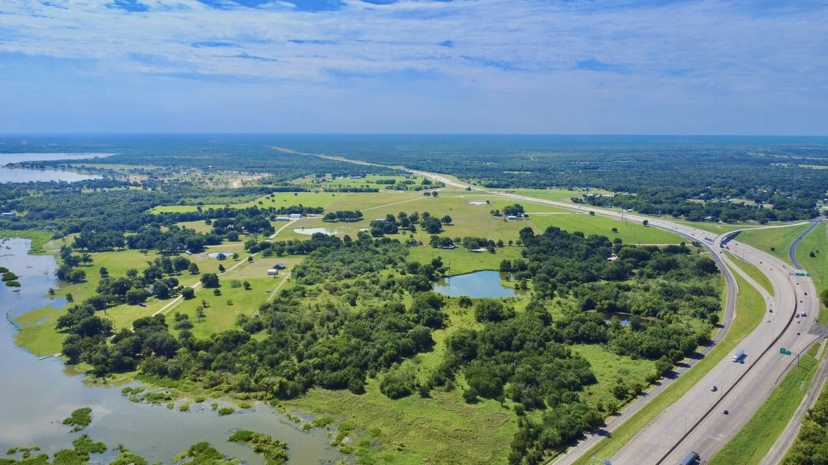 Unimproved Land For Sale in Navarro County , 800 S 45 Highway E, Richland, Texas 76681, 0, 0, Garage spaces, 0 Sqft, built in 1971, Price $325,000, mls#21015045, Real Estate Agent in Richland, Homes For Sale in Navarro county, Homes For Sale in Richland, Realtor in Richland Texas, Real Estate Brokerage Independent Realty Texas, Luminita Cordes Realtor