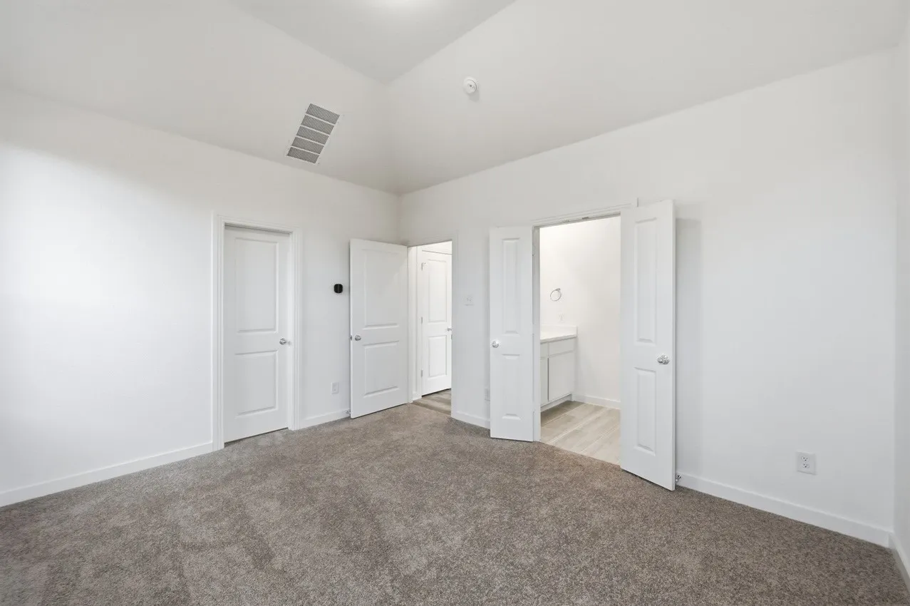 Single Family Residence For Sale in Kaufman County , 3010 Templegate Court, Crandall, Texas 75114, 3 Bedroom, 2 Bathroom, 2 Garage spaces, 1,511 Sqft, built in 2025, New Construction - Incomplete, Price $314,971, mls#21025797, Real Estate Agent in Crandall, Homes For Sale in Kaufman county, Homes For Sale in Crandall, Realtor in Crandall Texas, Real Estate Brokerage Independent Realty Texas, Luminita Cordes Realtor