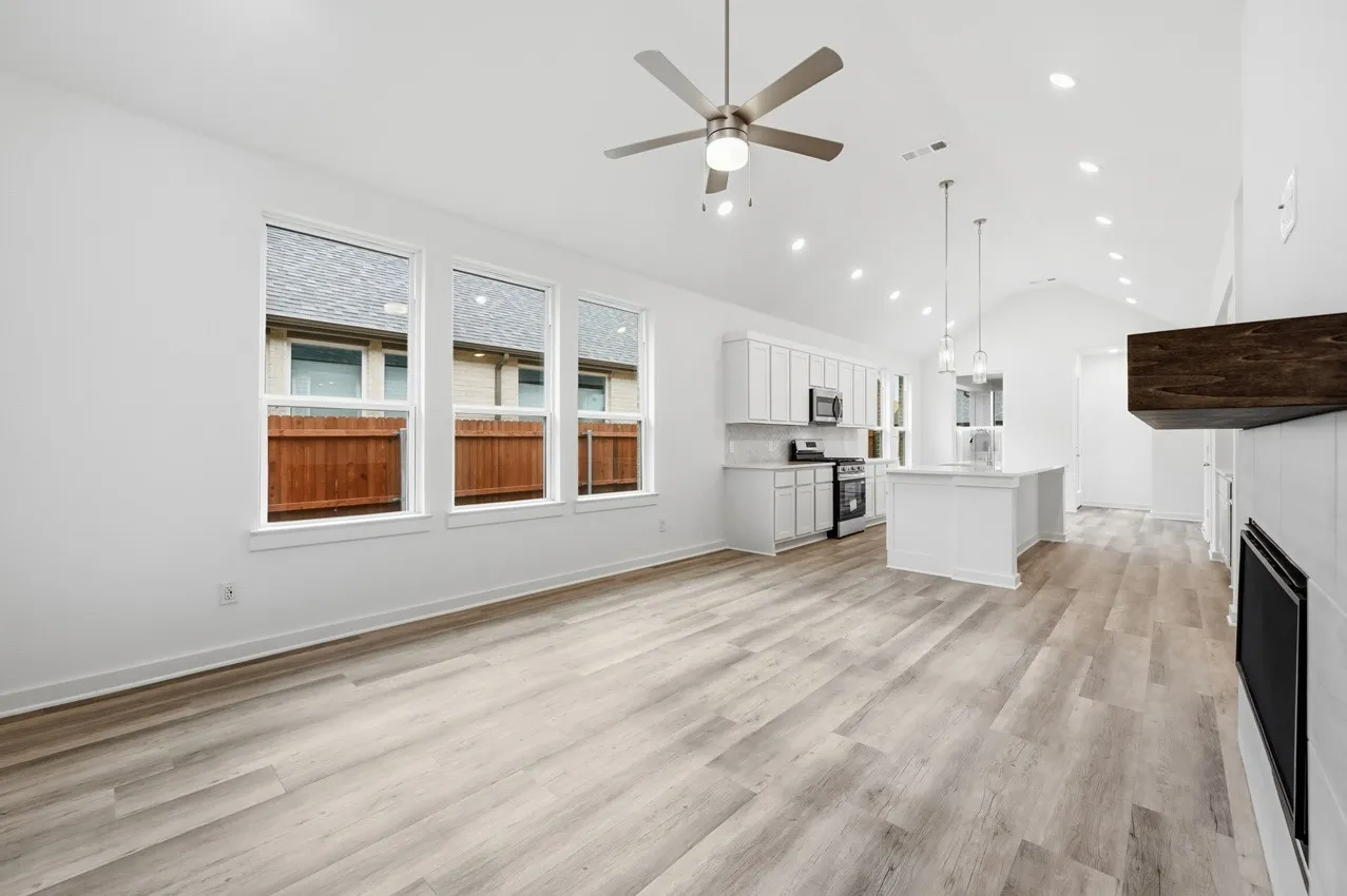 Single Family Residence For Sale in Kaufman County , 3010 Templegate Court, Crandall, Texas 75114, 3 Bedroom, 2 Bathroom, 2 Garage spaces, 1,511 Sqft, built in 2025, New Construction - Incomplete, Price $314,971, mls#21025797, Real Estate Agent in Crandall, Homes For Sale in Kaufman county, Homes For Sale in Crandall, Realtor in Crandall Texas, Real Estate Brokerage Independent Realty Texas, Luminita Cordes Realtor