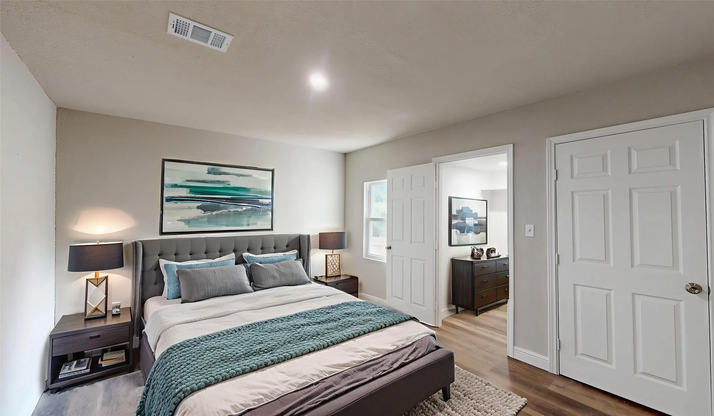 Single Family Residence For Sale in Dallas County , 4026 Myrtle Street, Dallas, Texas 75215, 3 Bedroom, 2 Bathroom, Garage spaces, 1,212 Sqft, built in 1923, Preowned, mls#21025779, Real Estate Agent in Dallas, Homes For Sale in Dallas county, Homes For Sale in Dallas, Realtor in Dallas Texas, Real Estate Brokerage Independent Realty Texas, Luminita Cordes Realtor