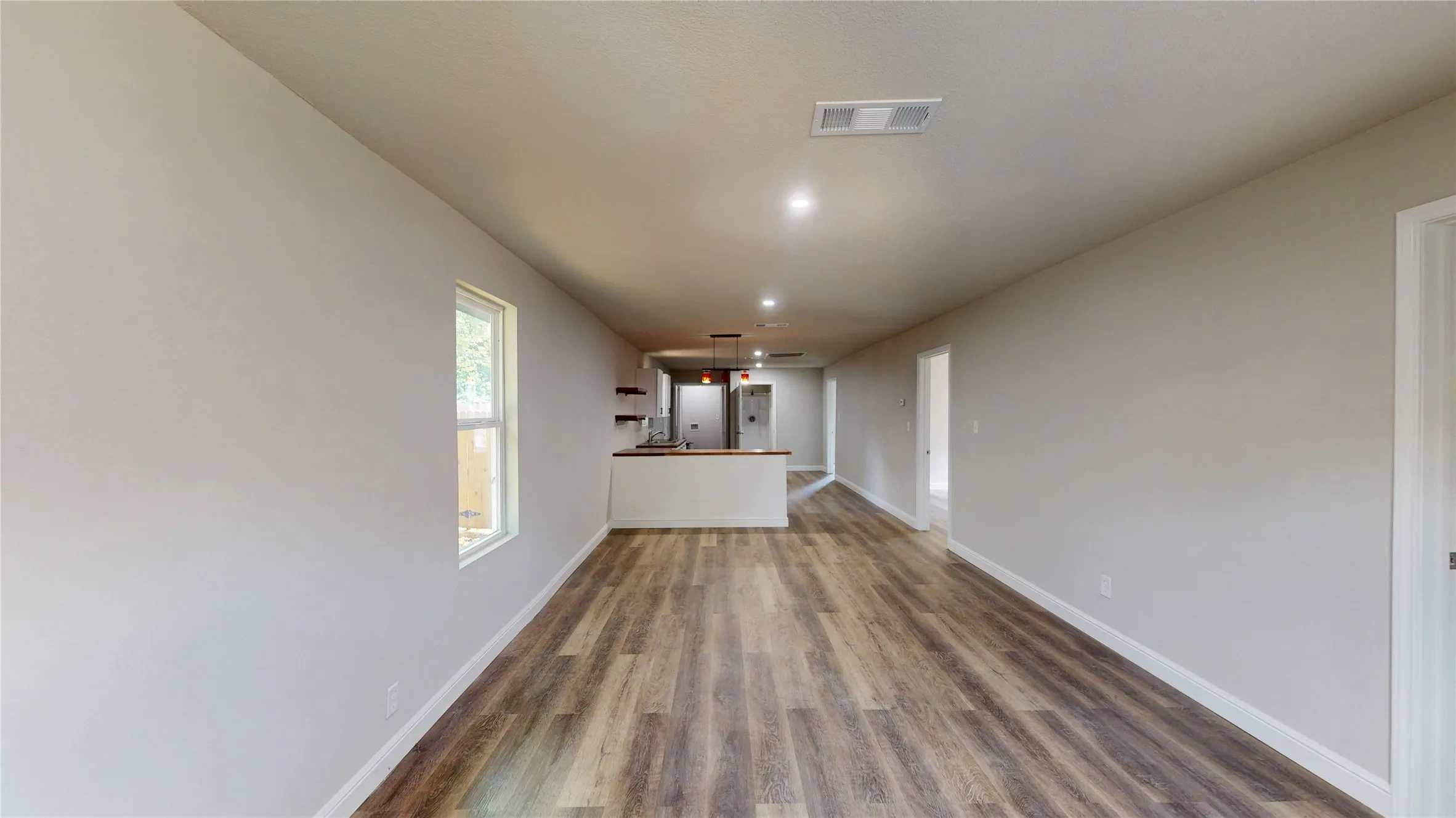 Single Family Residence For Sale in Dallas County , 4026 Myrtle Street, Dallas, Texas 75215, 3 Bedroom, 2 Bathroom, Garage spaces, 1,212 Sqft, built in 1923, Preowned, mls#21025779, Real Estate Agent in Dallas, Homes For Sale in Dallas county, Homes For Sale in Dallas, Realtor in Dallas Texas, Real Estate Brokerage Independent Realty Texas, Luminita Cordes Realtor