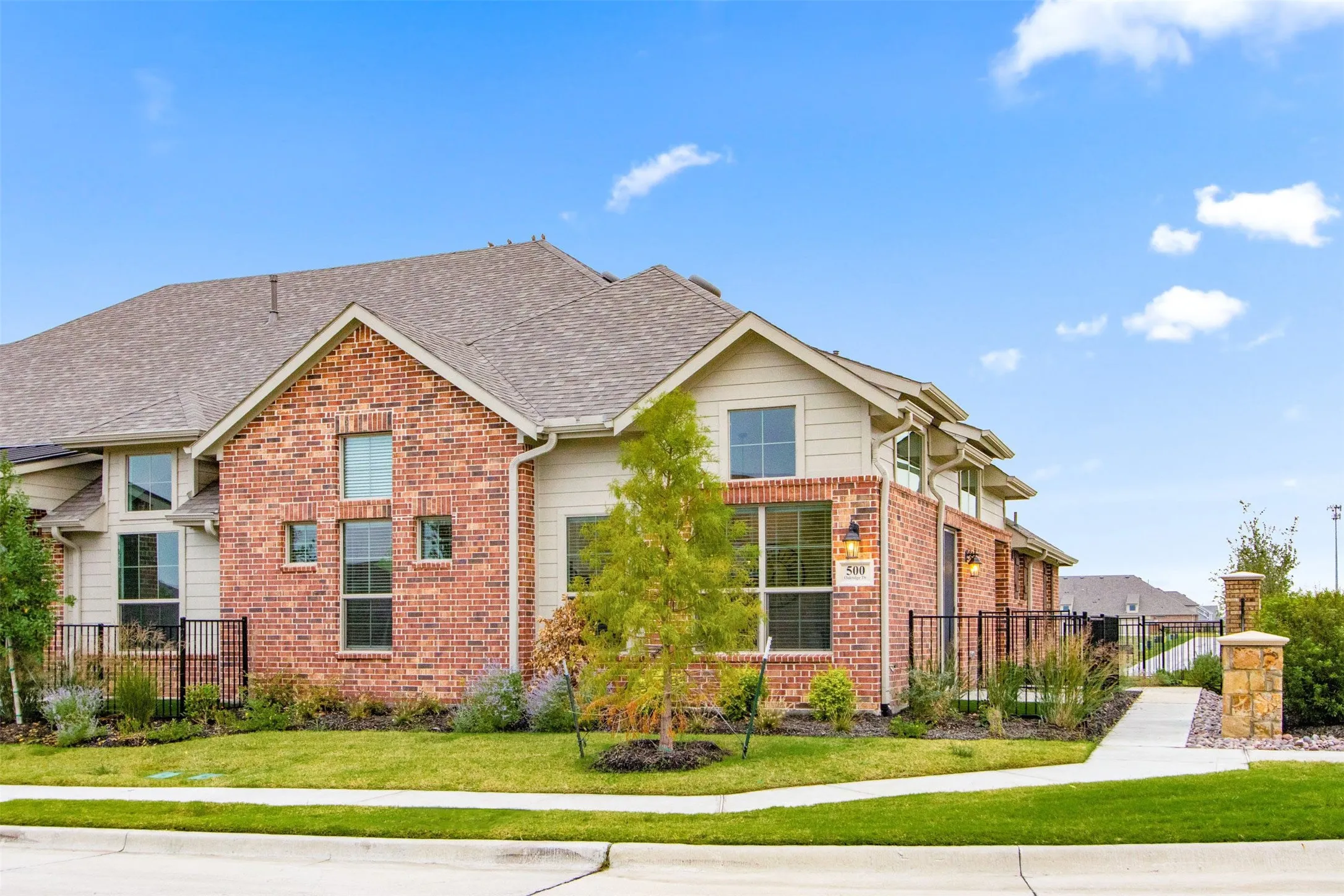 Townhouse For Sale in Collin County , 2812 Applewood Way, Wylie, Texas 75098, 2 Bedroom, 2 Bathroom, 2 Garage spaces, 1,522 Sqft, built in 2026, Proposed, mls#21025958, Real Estate Agent in Wylie, Homes For Sale in Collin county, Homes For Sale in Wylie, Realtor in Wylie Texas, Real Estate Brokerage Independent Realty Texas, Luminita Cordes Realtor